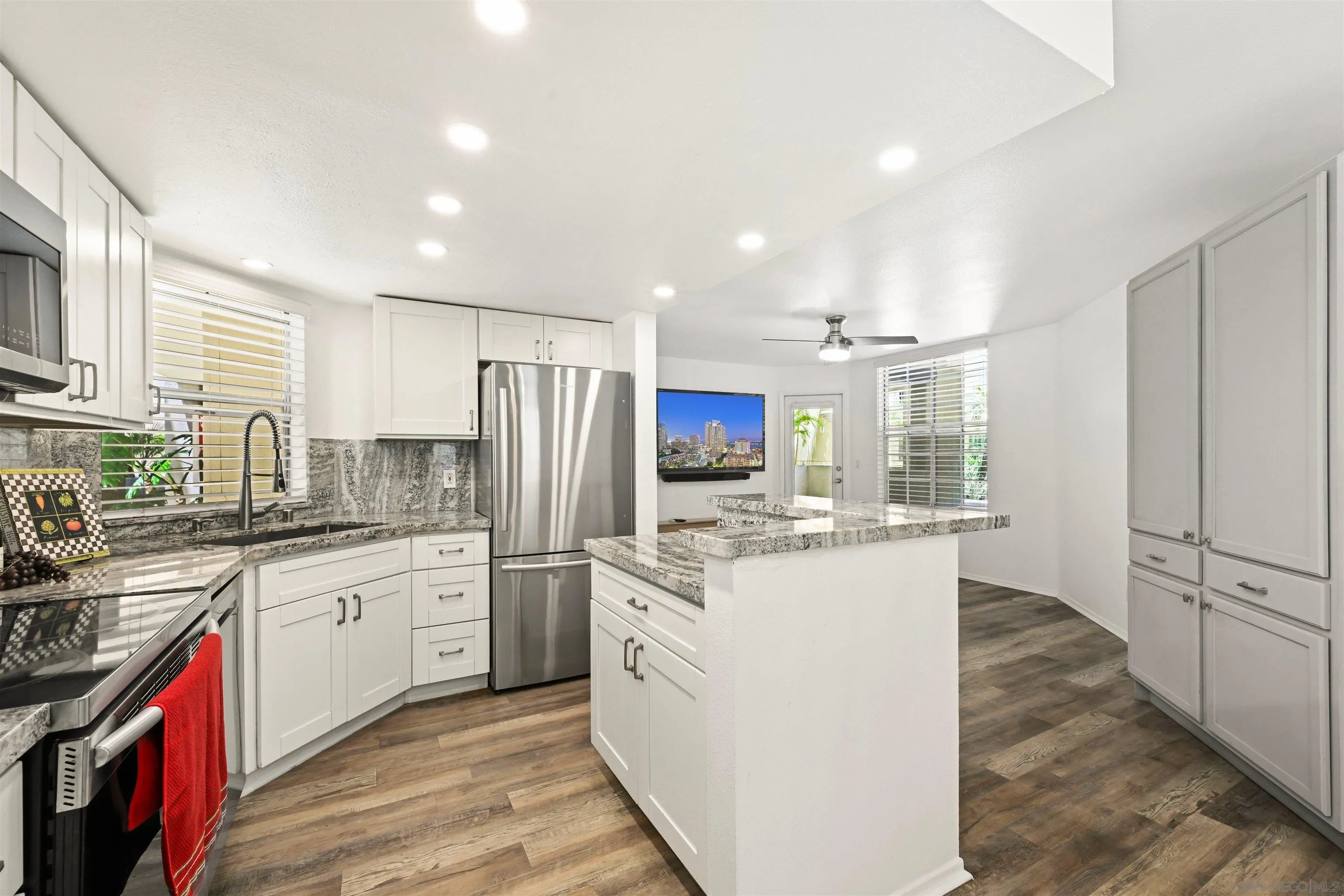Photo #9: 260019800 Listing: Photo #9