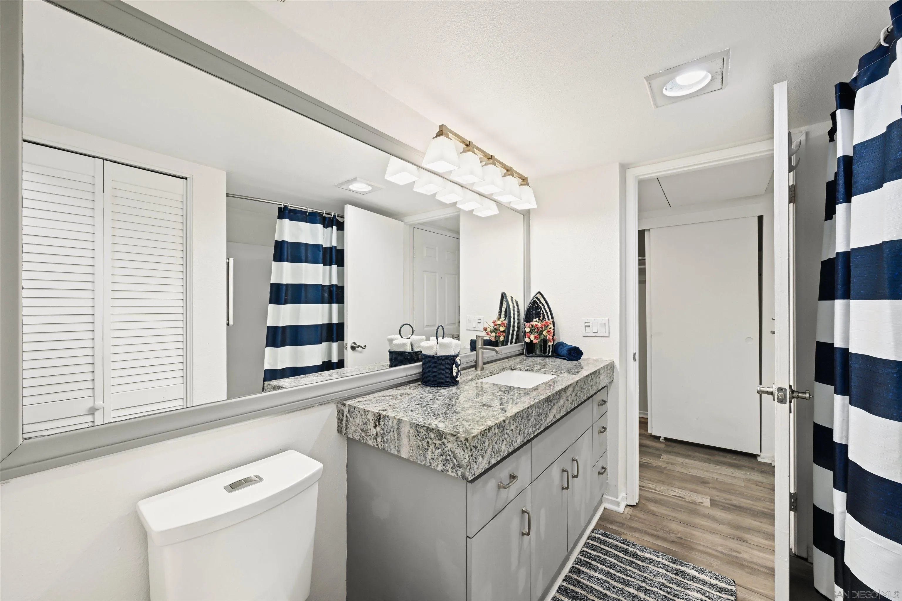Photo #14: 260019800 Listing: Photo #14
