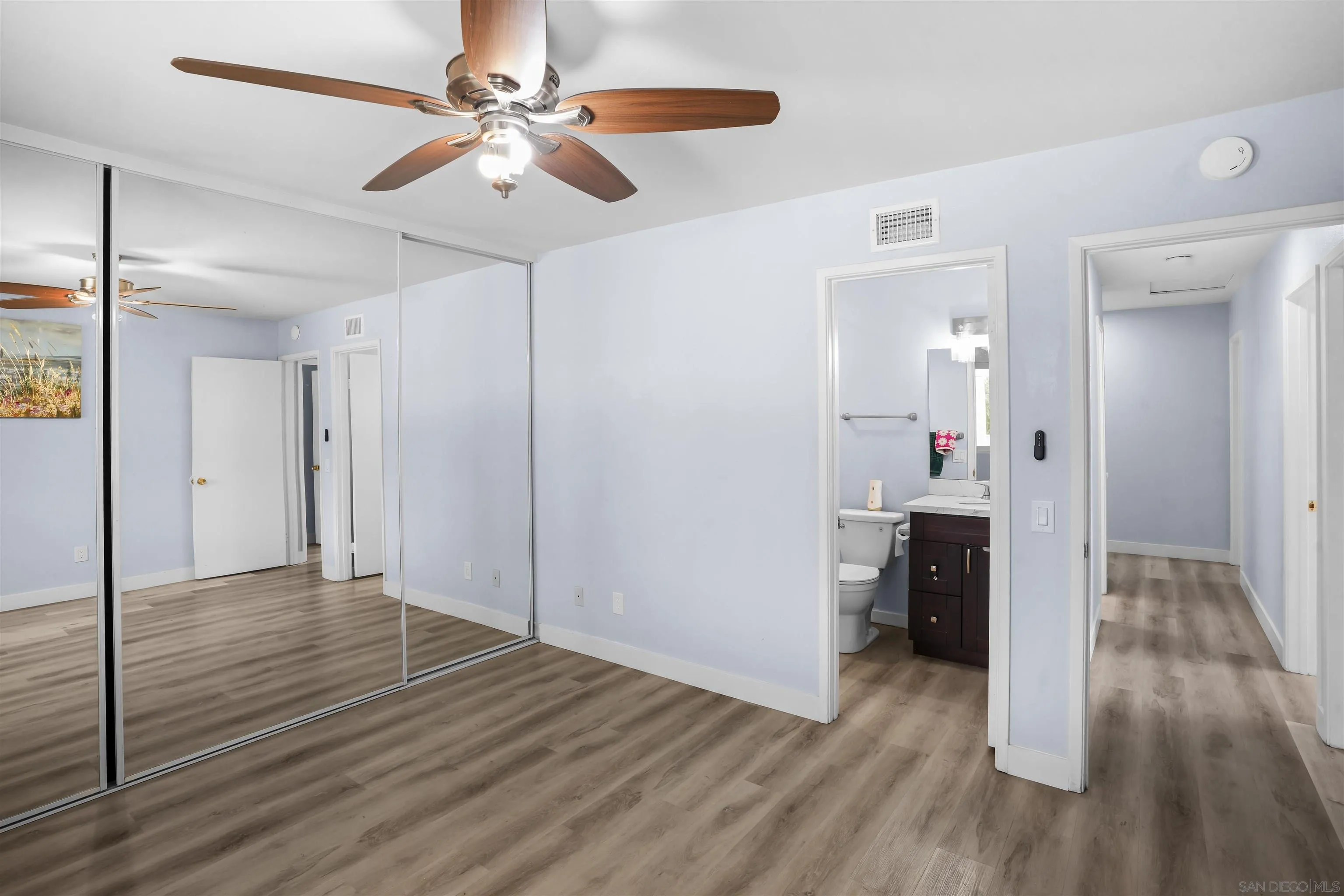 https://cdn.realtyfeed.com/cdn/127/260019802/64a0473372bc8be8543375726f8ae2b8.webp