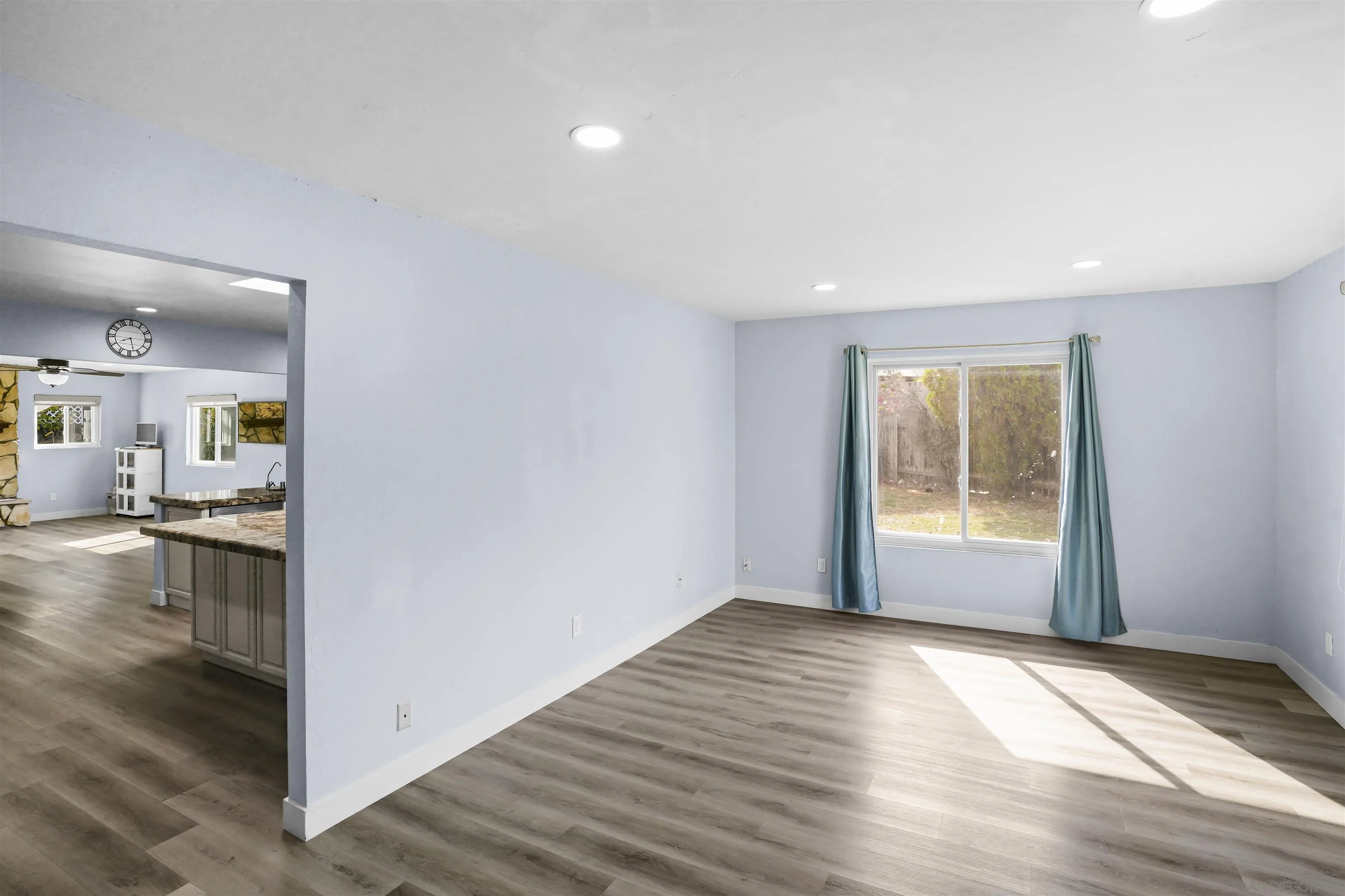 https://cdn.realtyfeed.com/cdn/127/260019802/72da0c317e1a881263d9acb15676689f.webp