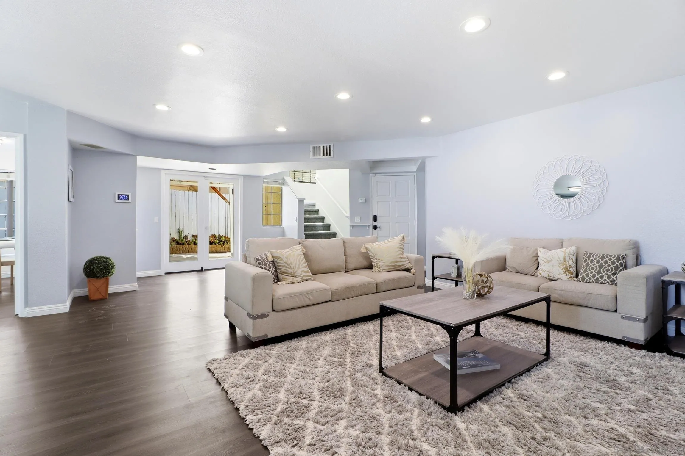 https://cdn.realtyfeed.com/cdn/127/260019803/30d0e932854e1e66479e2070717e128e.webp
