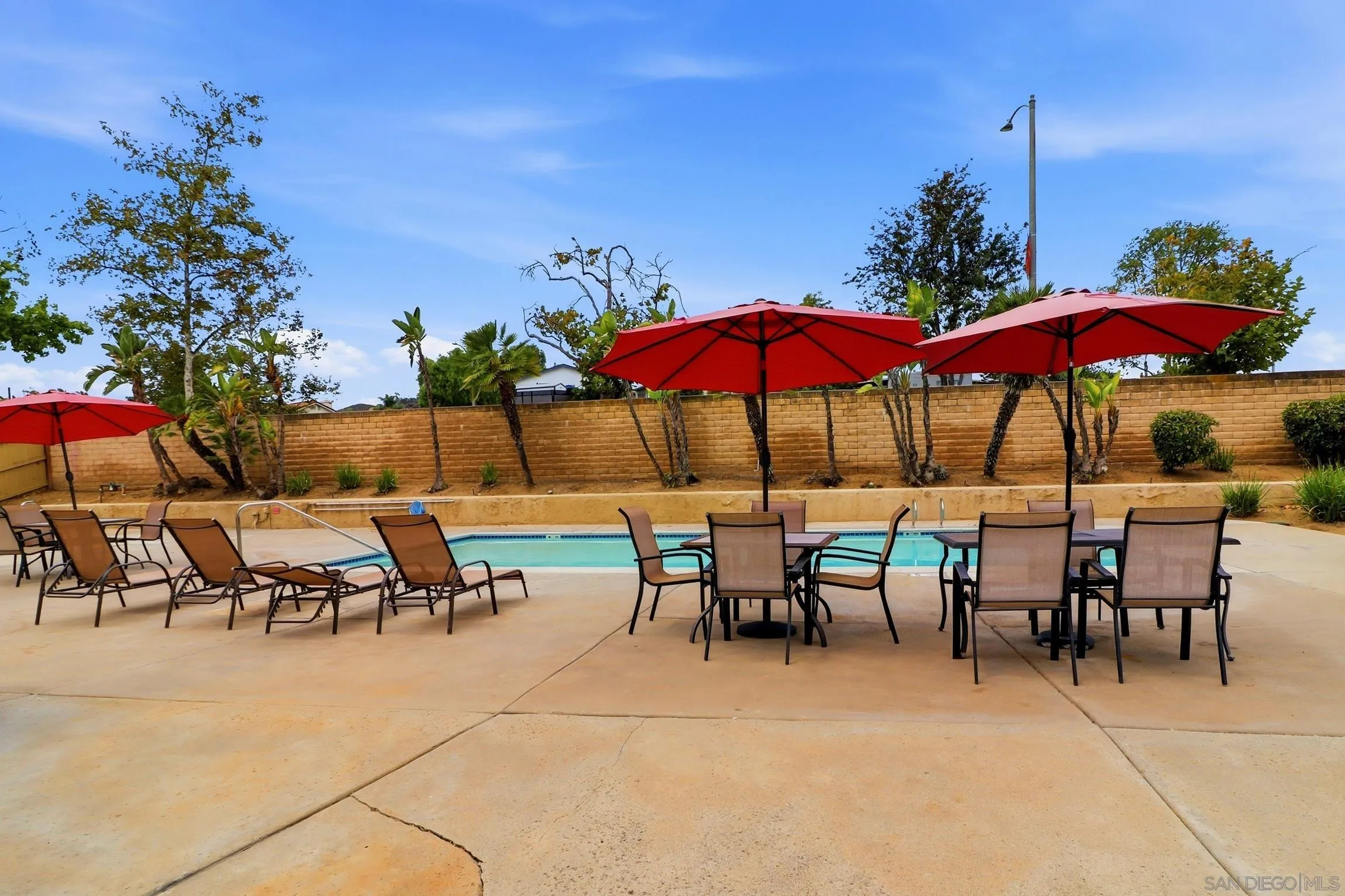 https://cdn.realtyfeed.com/cdn/127/260019803/b14b2a79cb31ced4fec551057e7e859f.webp