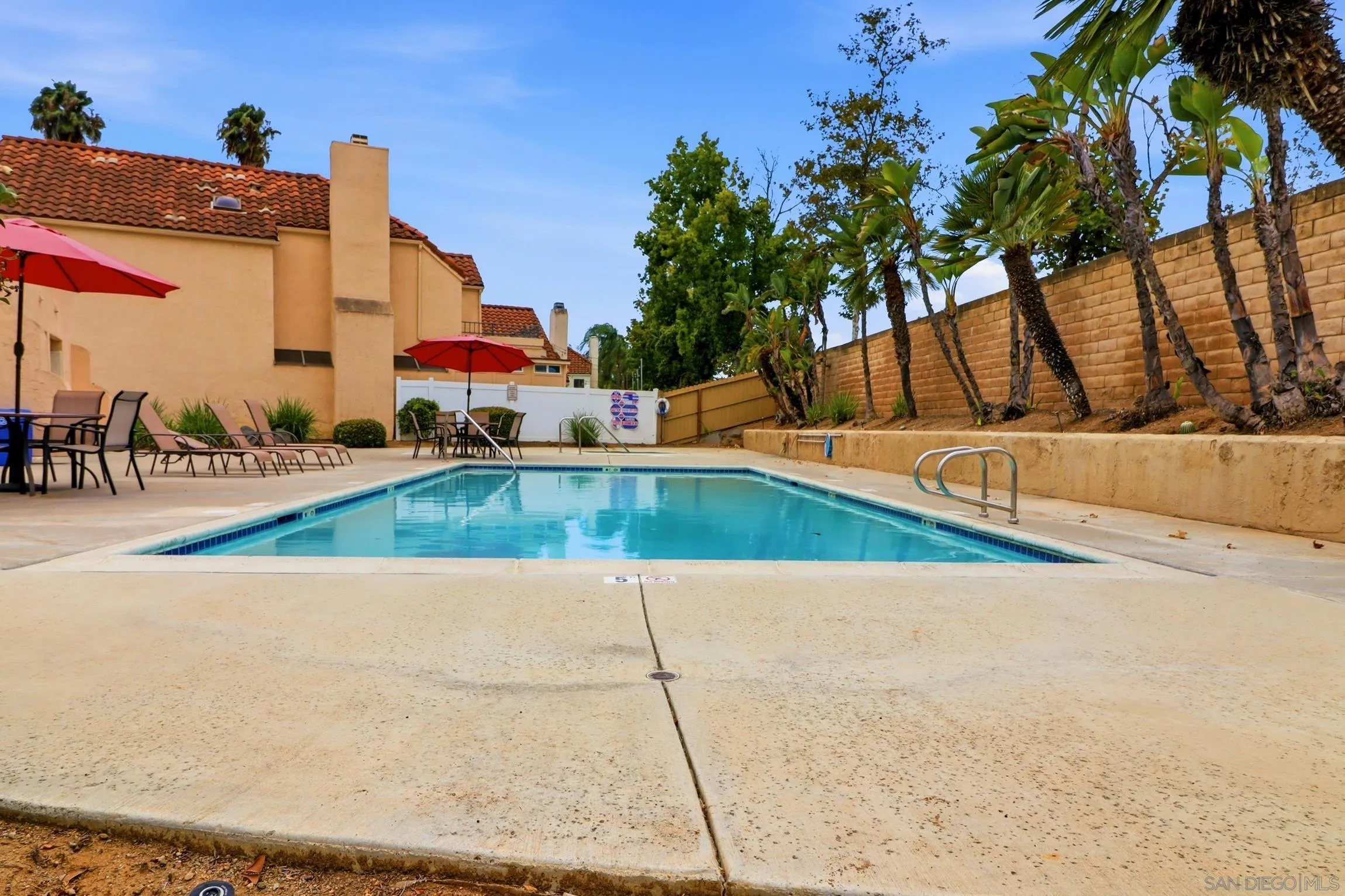 https://cdn.realtyfeed.com/cdn/127/260019803/cd2838ca6efe6fdc3af98d98c7f3f030.webp