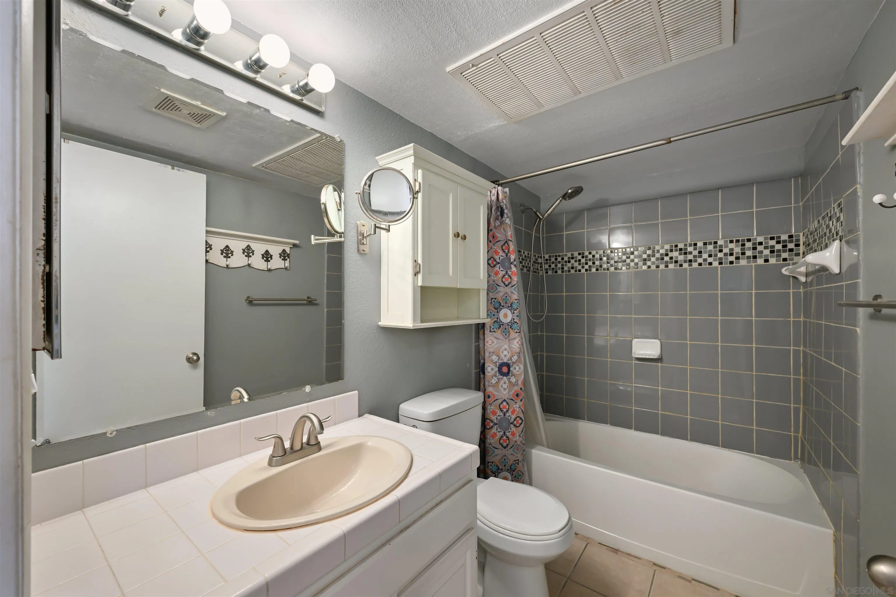 Photo #14: 260019804 Listing: Photo #14