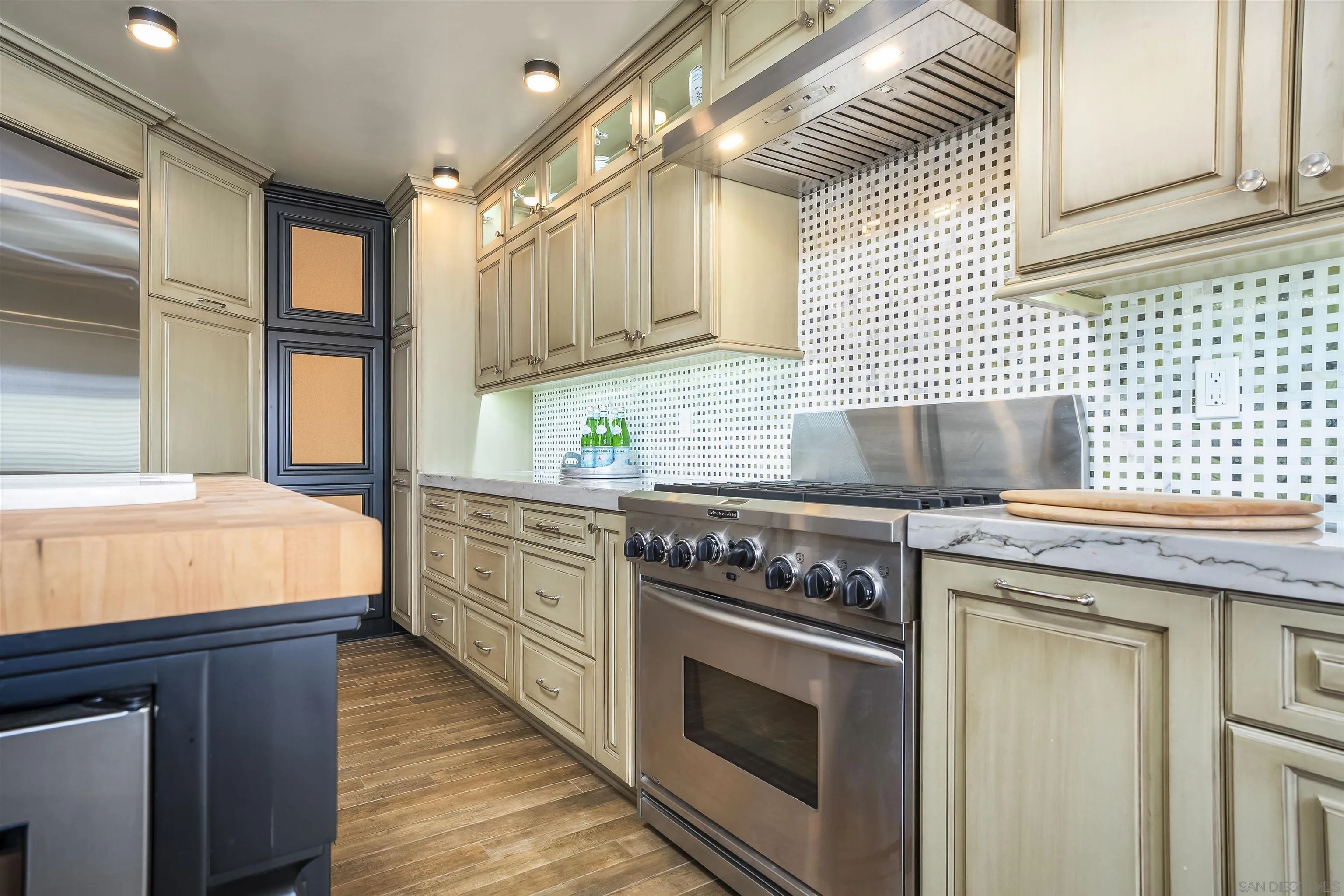 Photo #13: 260019805 Listing: Photo #13