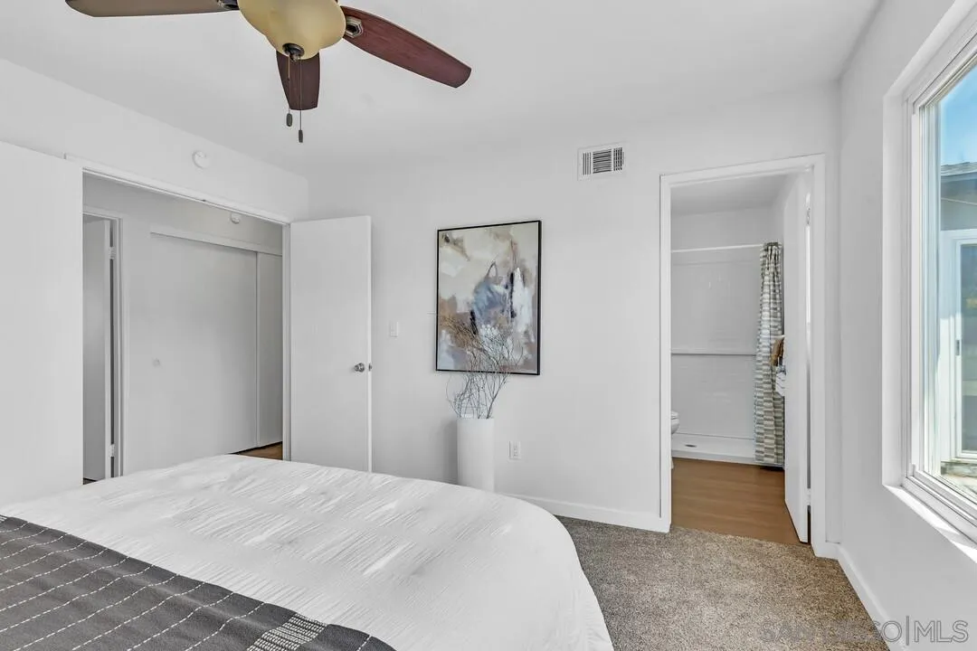 https://cdn.realtyfeed.com/cdn/127/260019807/42a76314be423e290810c58b3ecf406f.webp