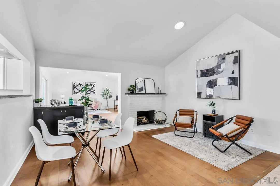 https://cdn.realtyfeed.com/cdn/127/260019807/92e7a65996913ad0185514220db62bc2.webp