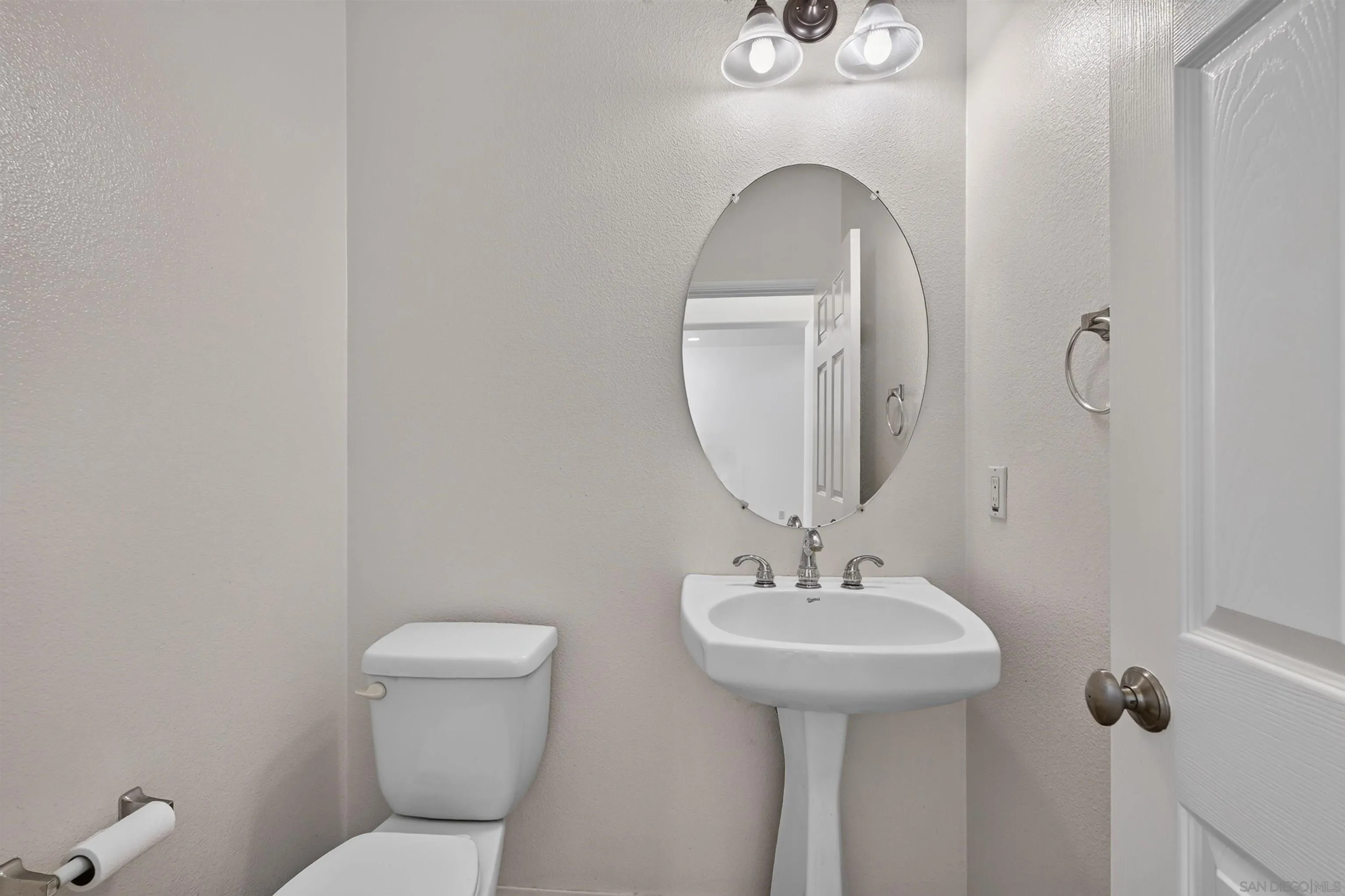 Photo #10: 260019812 Listing: Photo #10