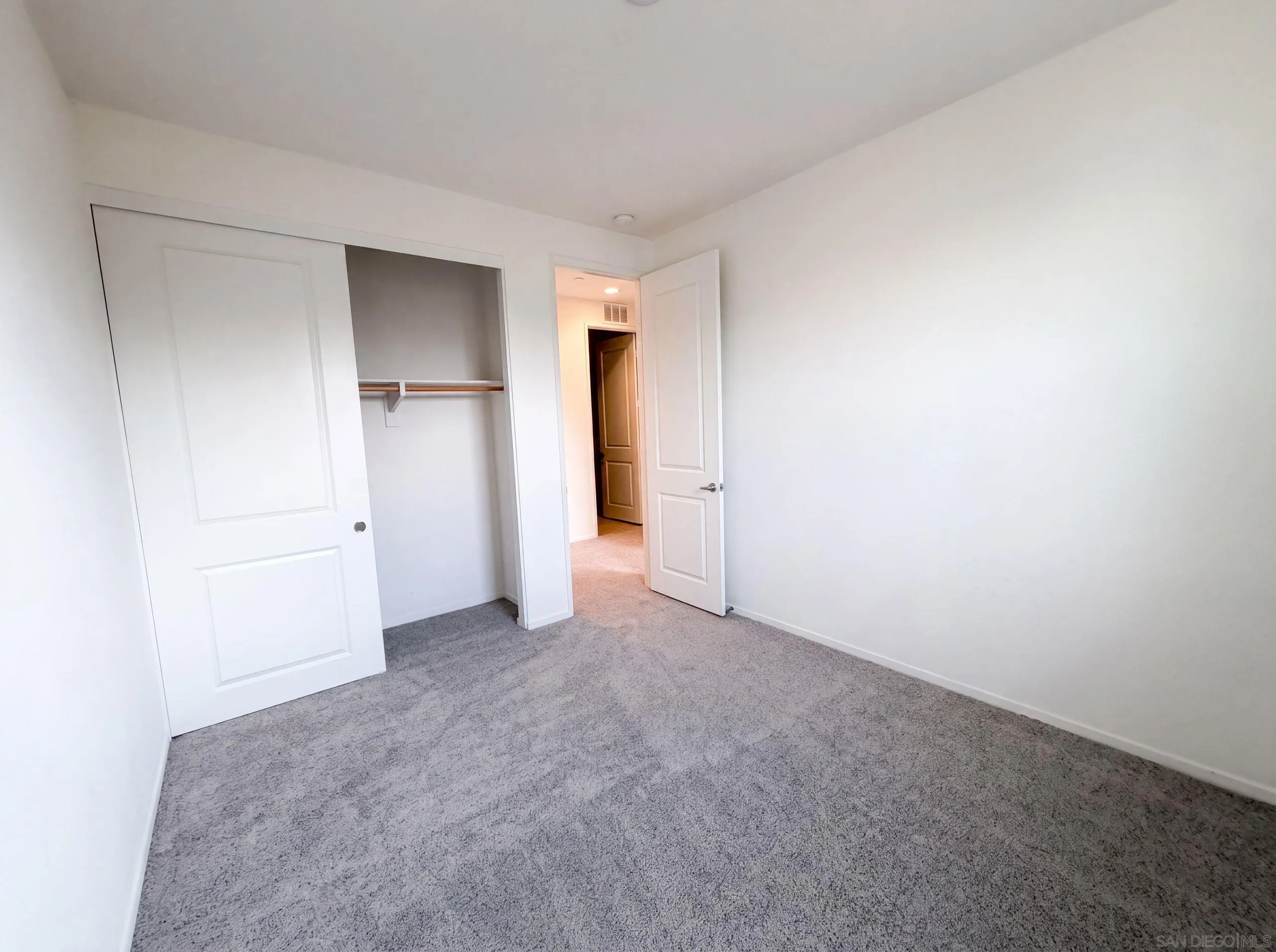 https://cdn.realtyfeed.com/cdn/127/260019815/d9f29473da761748422eaf4d23bdd904.webp
