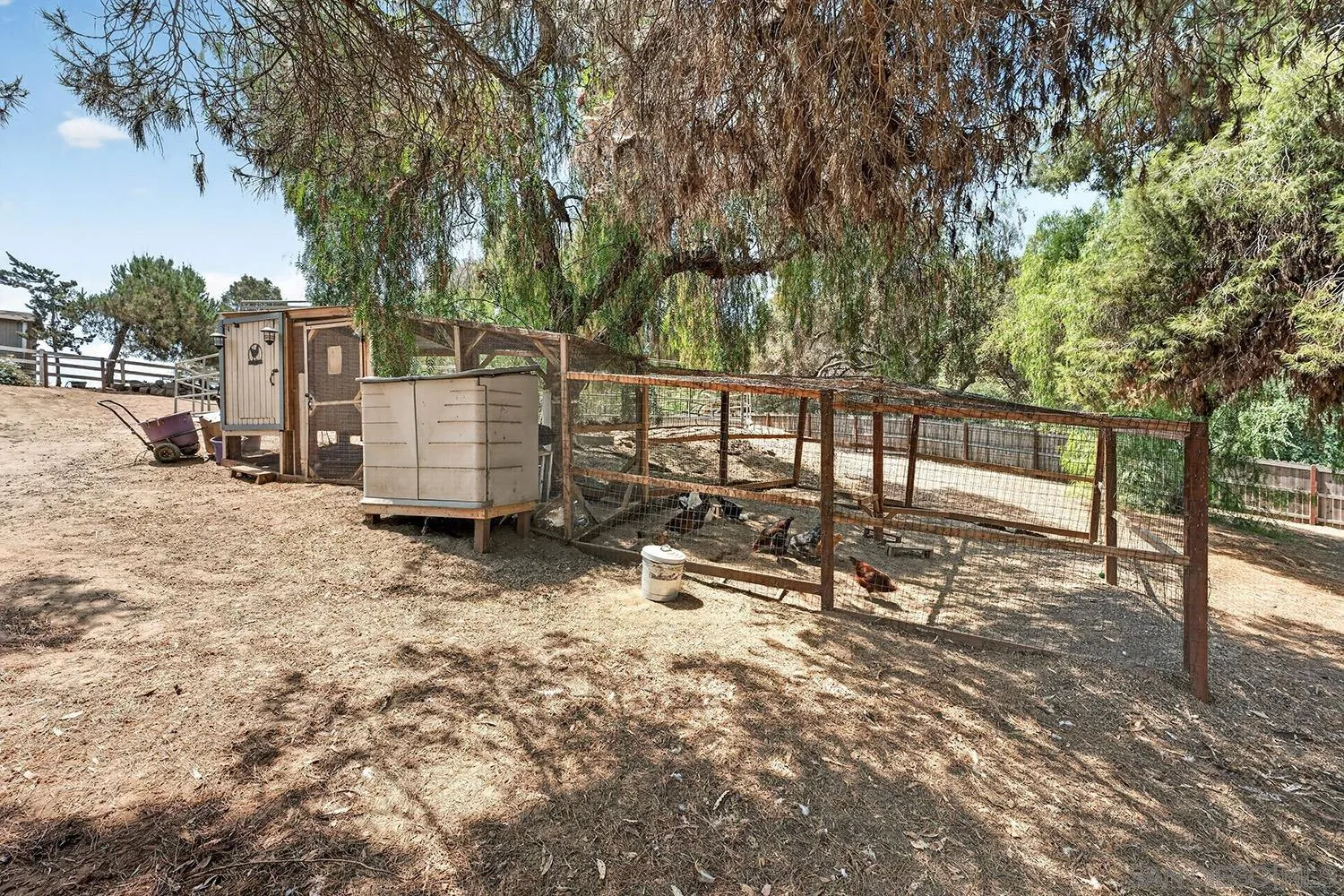 https://cdn.realtyfeed.com/cdn/127/260019819/3fd70e36464ec16c203713aacf8fe273.webp