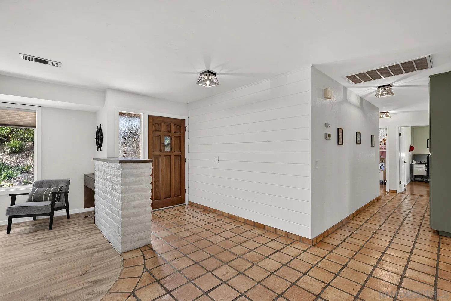 https://cdn.realtyfeed.com/cdn/127/260019819/9267535ad481293f22393ac9081d233d.webp