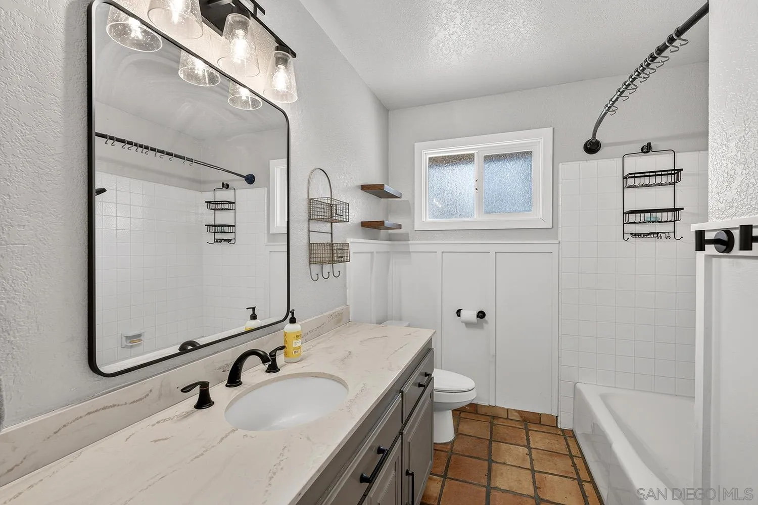 https://cdn.realtyfeed.com/cdn/127/260019819/9ac129cd1eacbe0bbe5c96c1ffa02026.webp