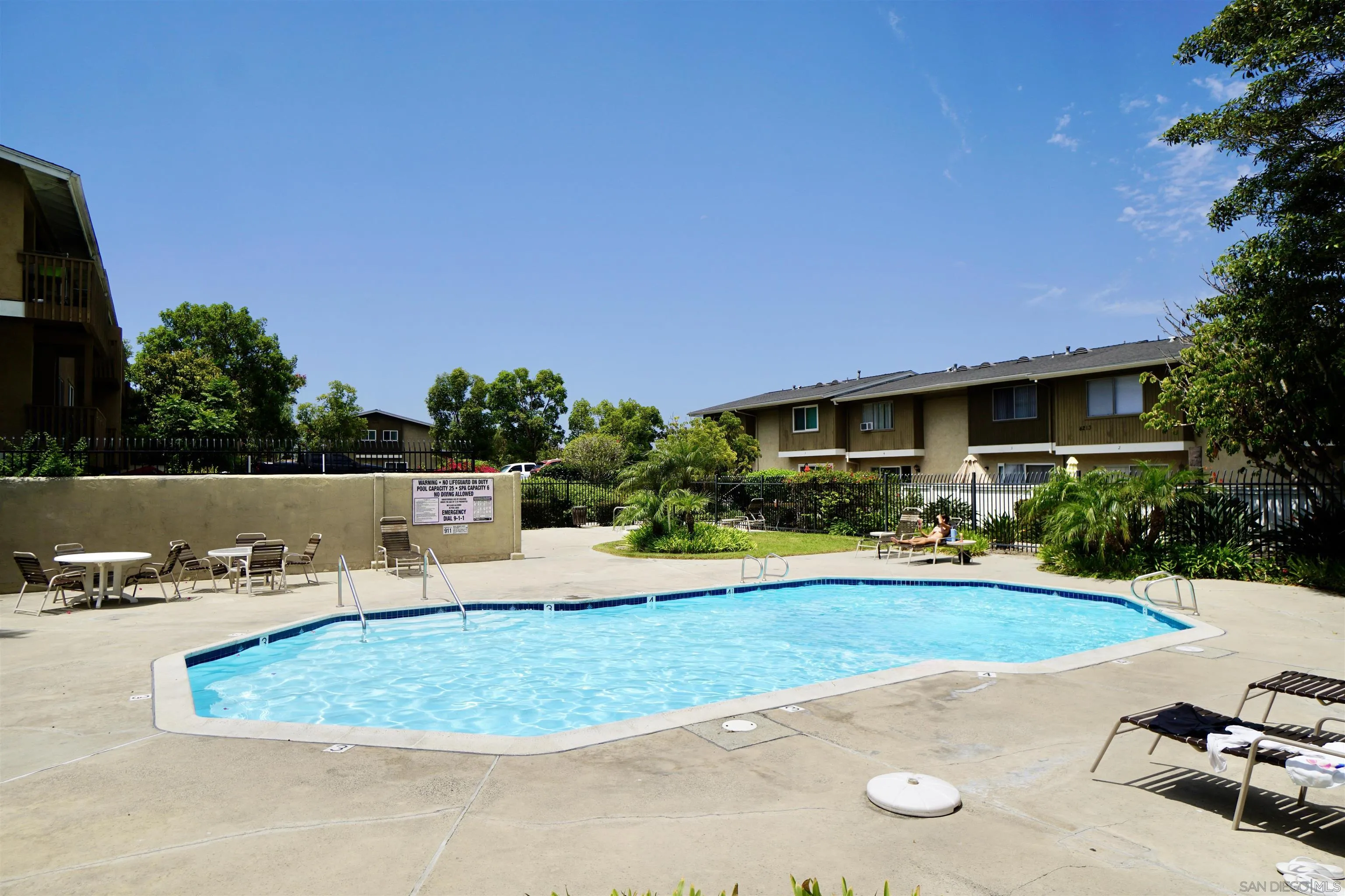 https://cdn.realtyfeed.com/cdn/127/260019824/299e1e2e8bcb3a59ca120a4952000bb4.webp