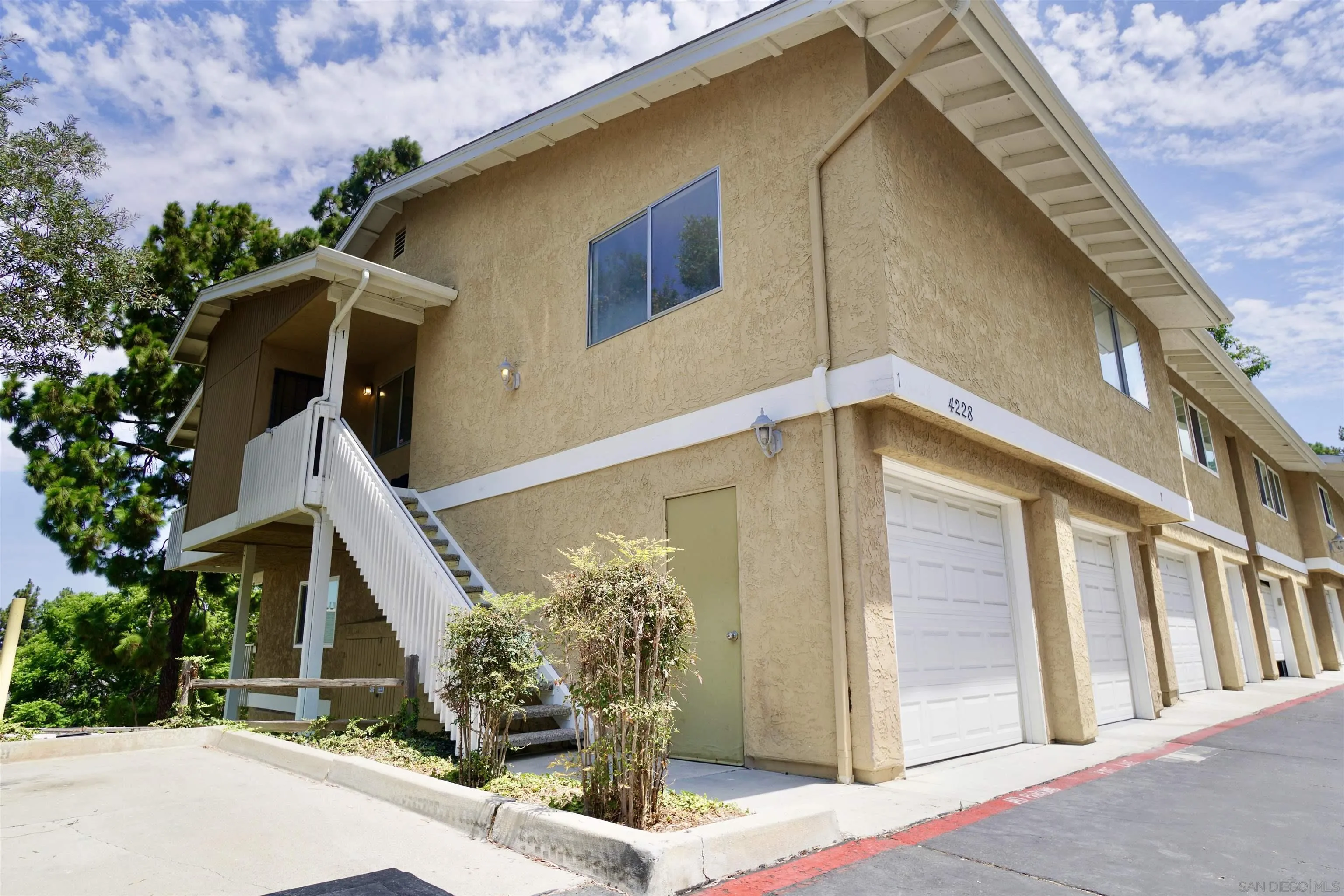 https://cdn.realtyfeed.com/cdn/127/260019824/d05f26ab06133e9e3f8fe47fb1001826.webp