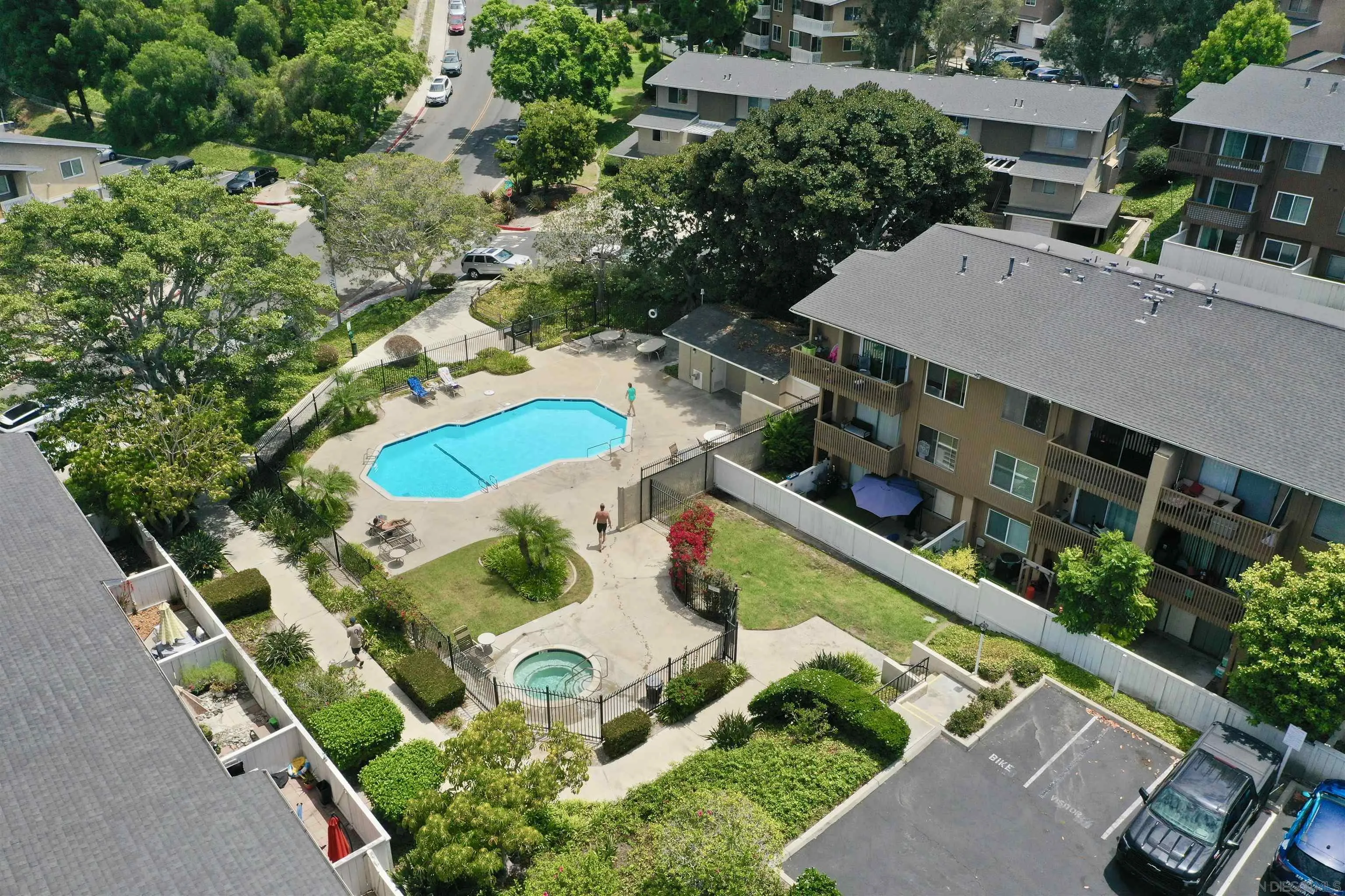 https://cdn.realtyfeed.com/cdn/127/260019824/fb307cdf16381e7bc3012097ec78a17c.webp