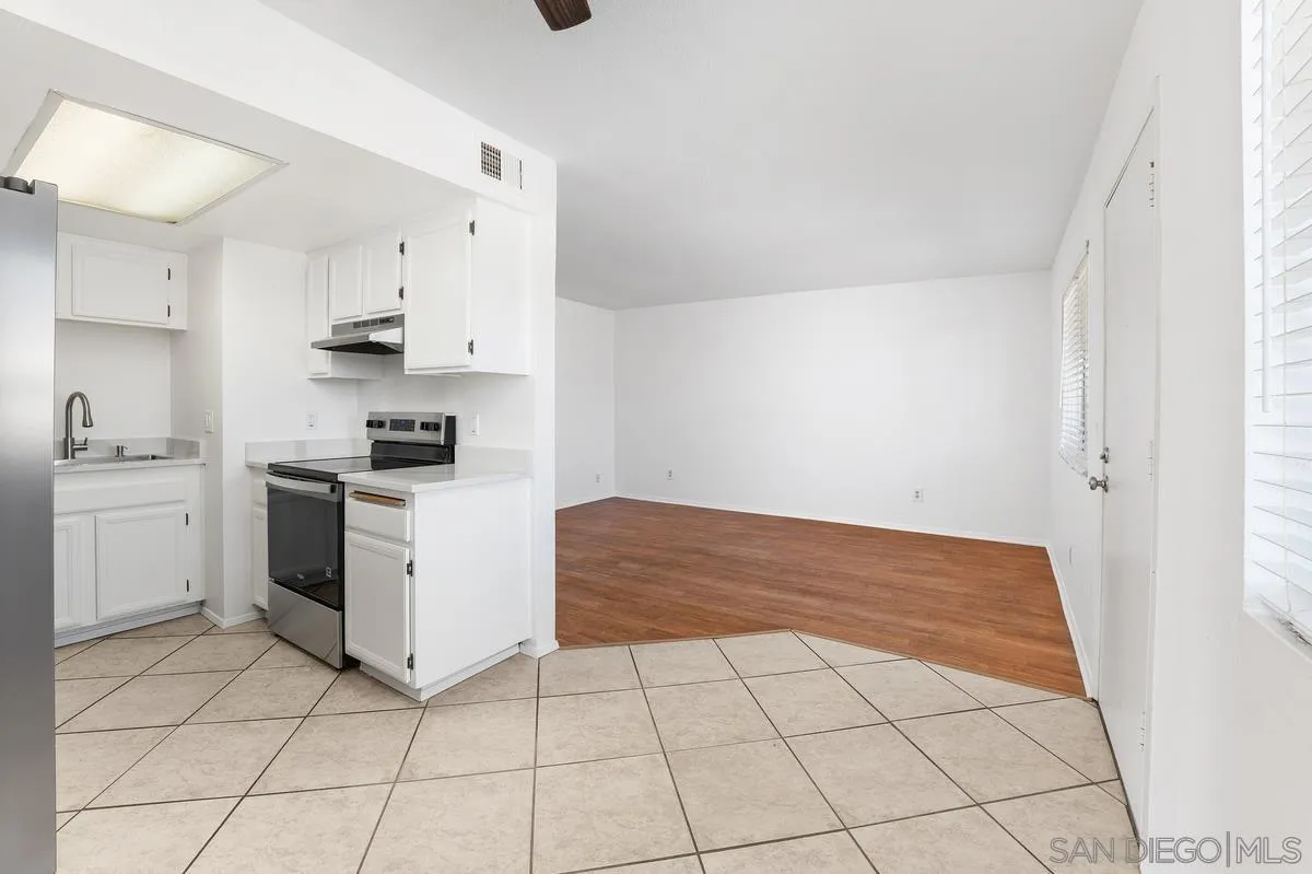 Photo #10: 260019825 Listing: Photo #10