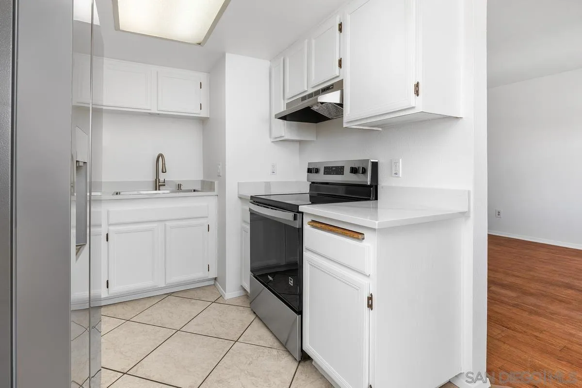 Photo #8: 260019825 Listing: Photo #8