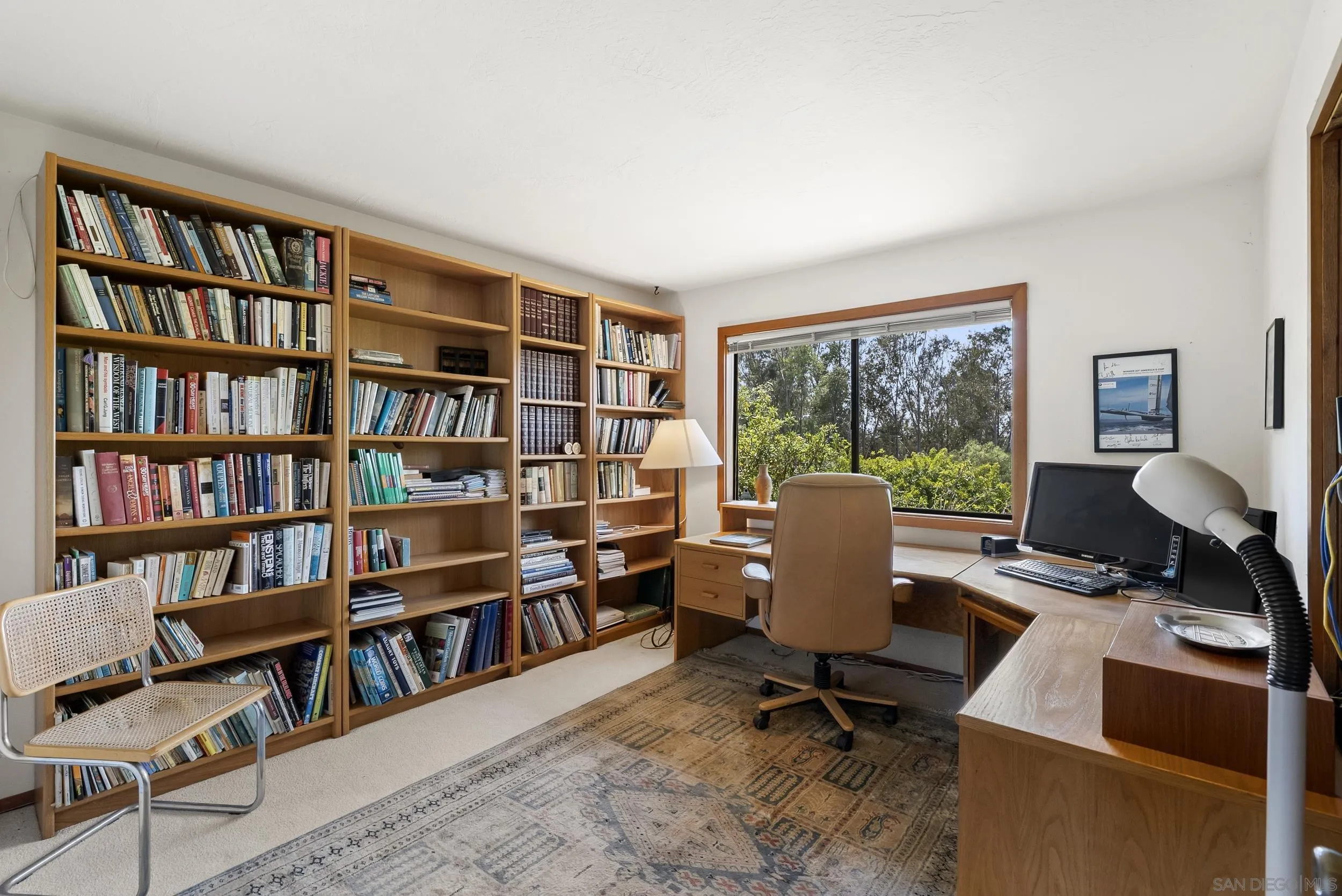 https://cdn.realtyfeed.com/cdn/127/260019829/a44308bb286852ca861ee74357cb0c00.webp