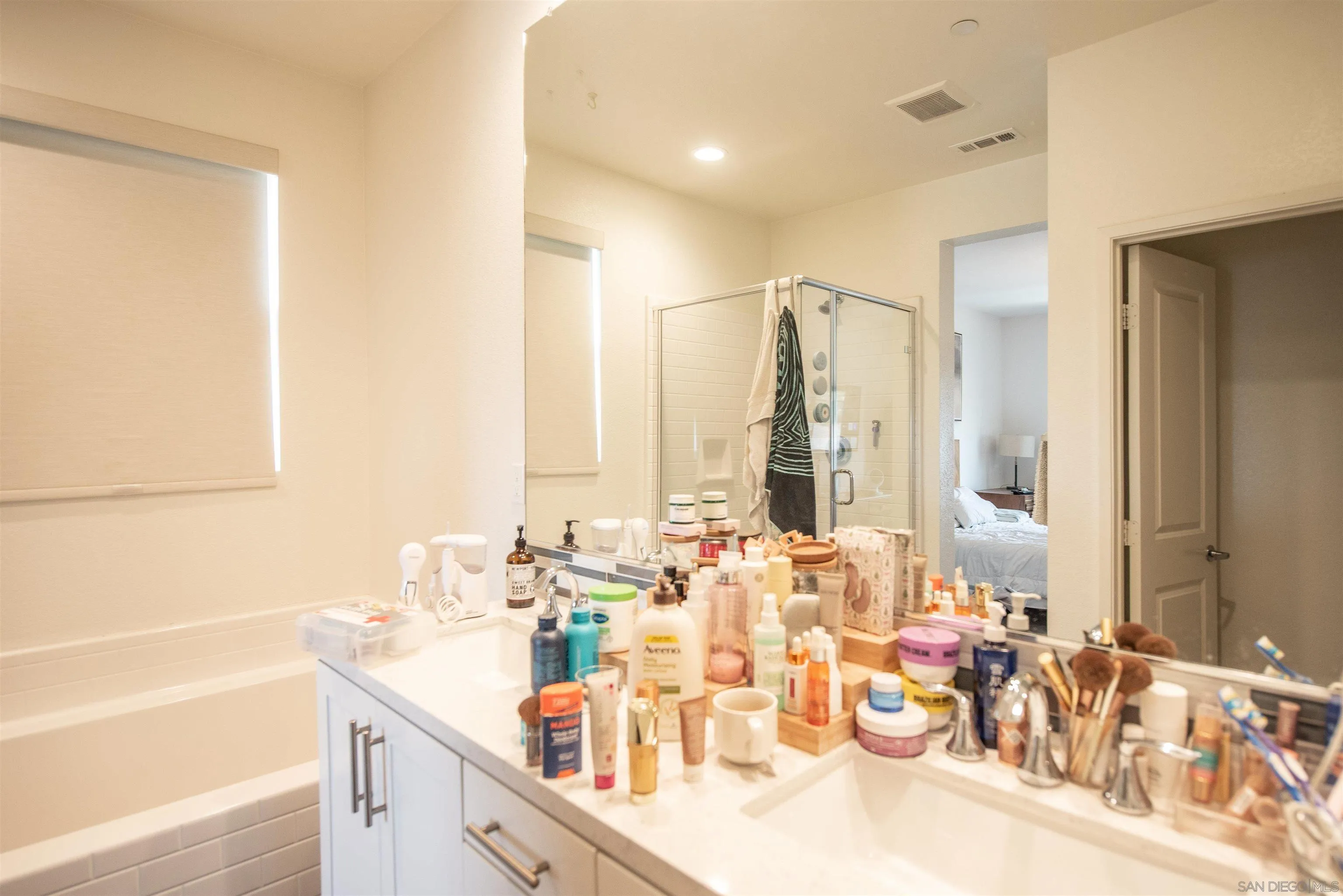 https://cdn.realtyfeed.com/cdn/127/260019830/64797b7053f14e3a80c0106fe9b0a0dc.webp