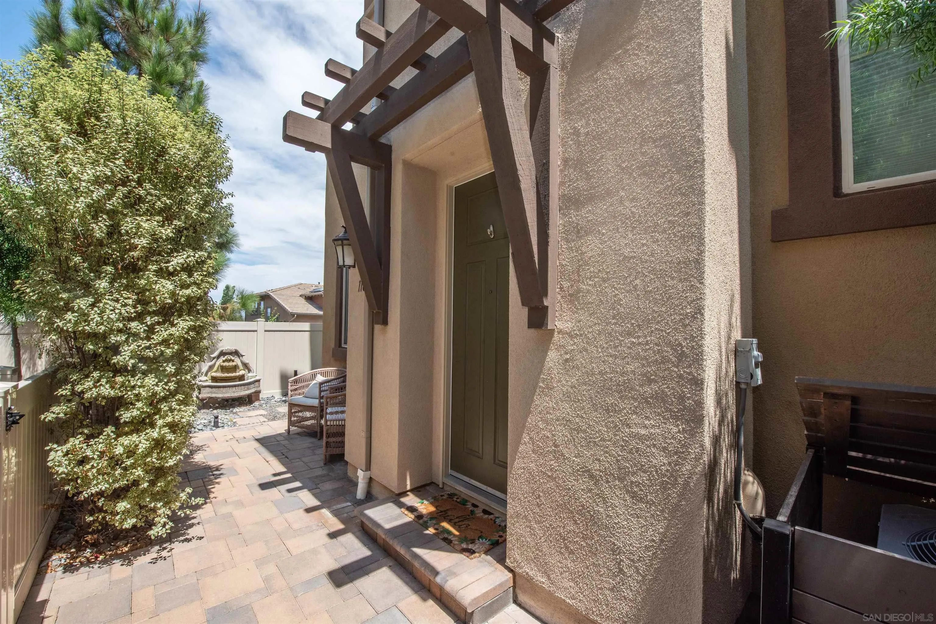 https://cdn.realtyfeed.com/cdn/127/260019830/a359c35c1c11f6b546de0a94b43259fe.webp