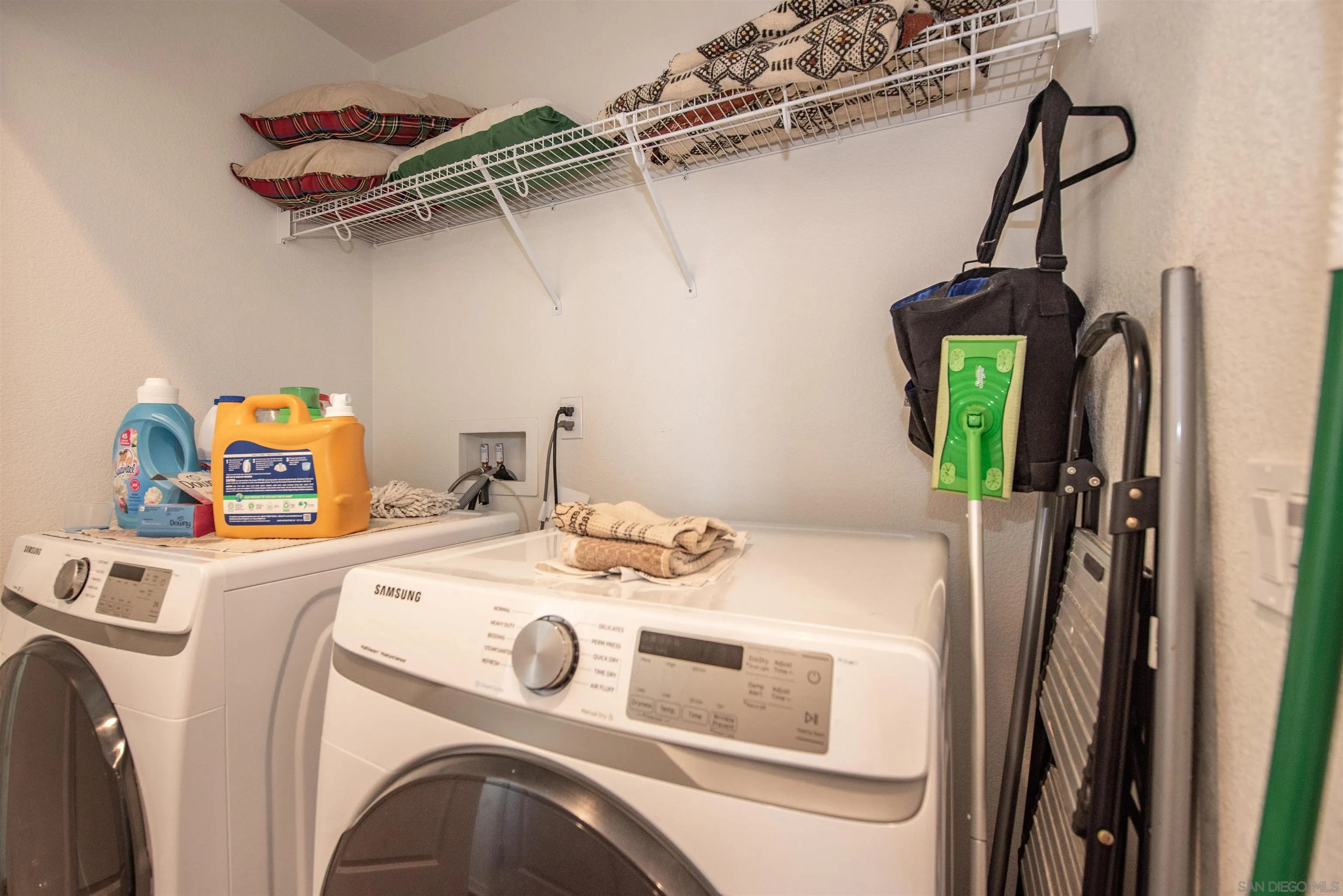 https://cdn.realtyfeed.com/cdn/127/260019830/b79b83347e867e69db73f7bcd716637f.webp