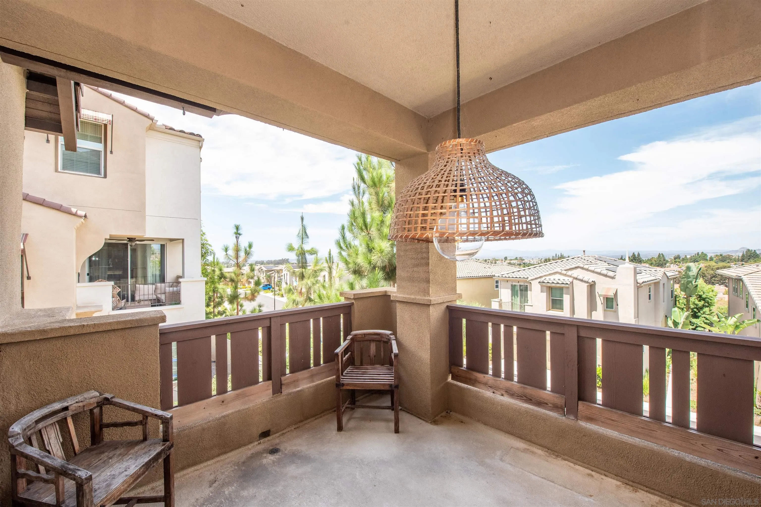 https://cdn.realtyfeed.com/cdn/127/260019830/c1509616af39511e55c03d3f09e90743.webp
