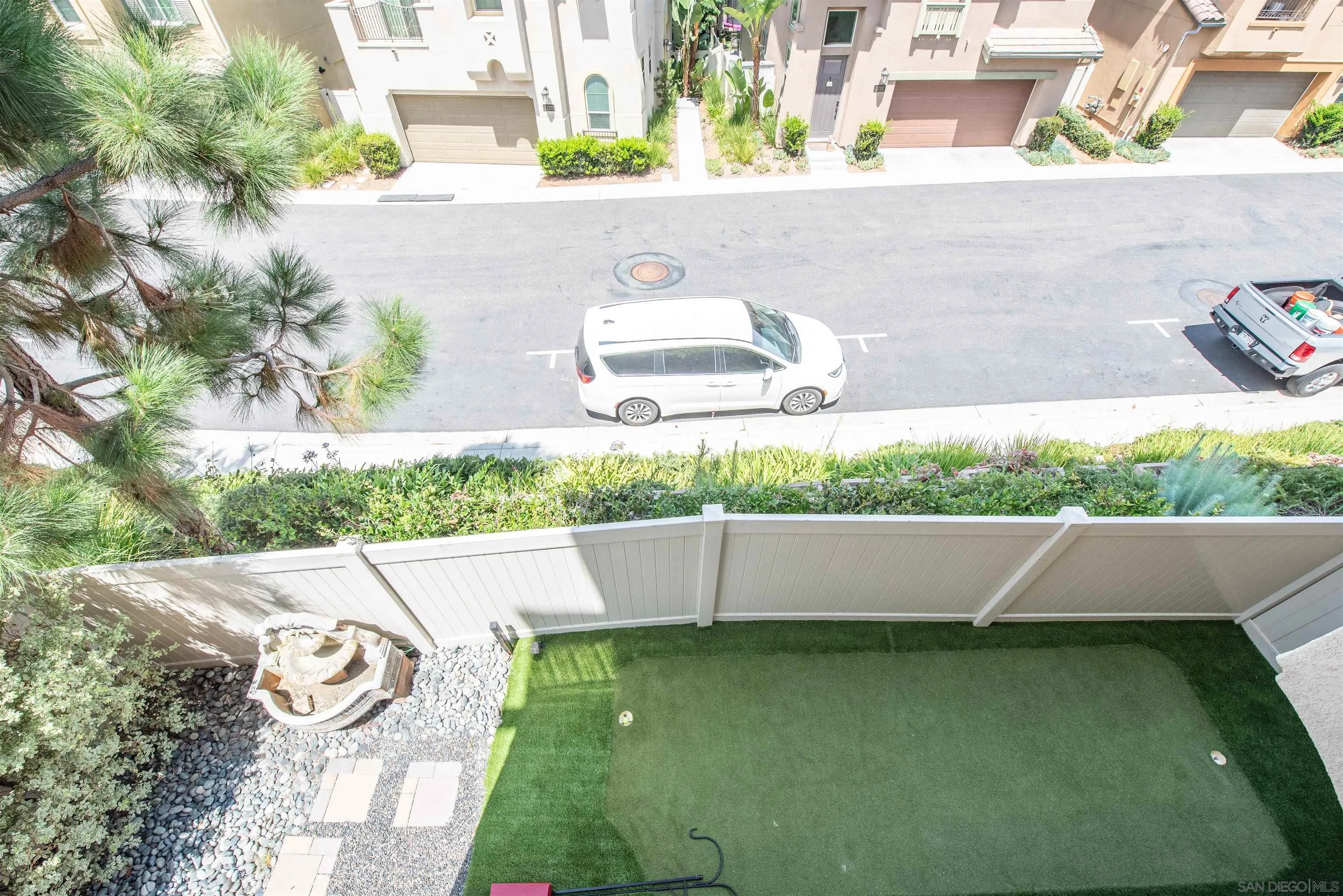 https://cdn.realtyfeed.com/cdn/127/260019830/dace0830438a5eee3e5c1daf3a17f89f.webp