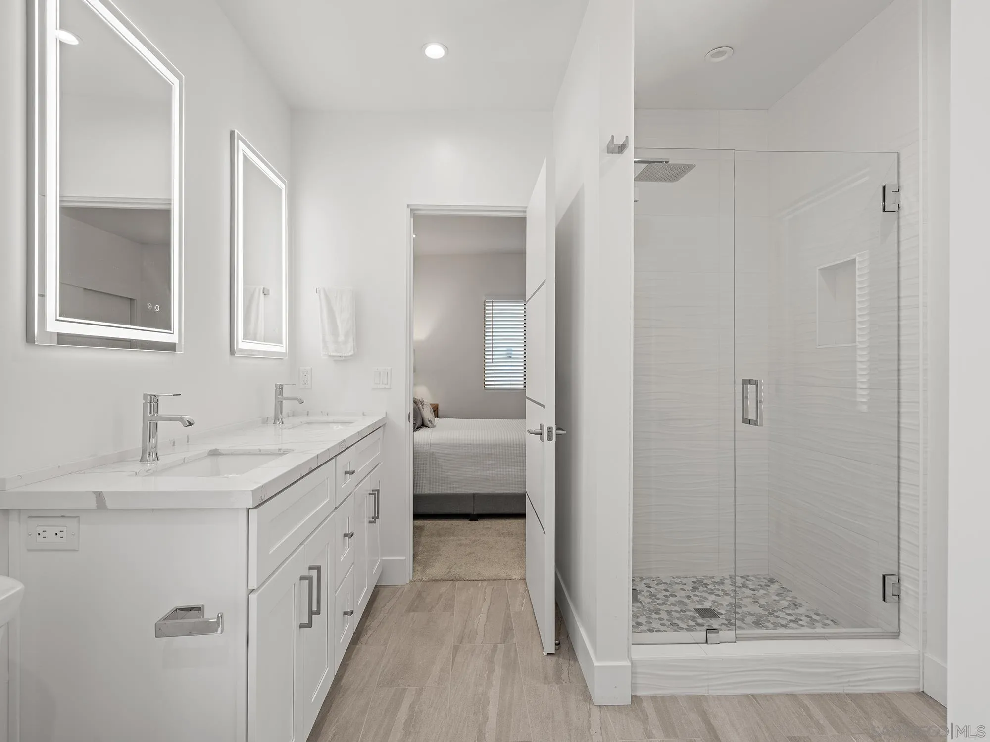 https://cdn.realtyfeed.com/cdn/127/260019832/28bedf398ca4ea205047b6017ec133b6.webp