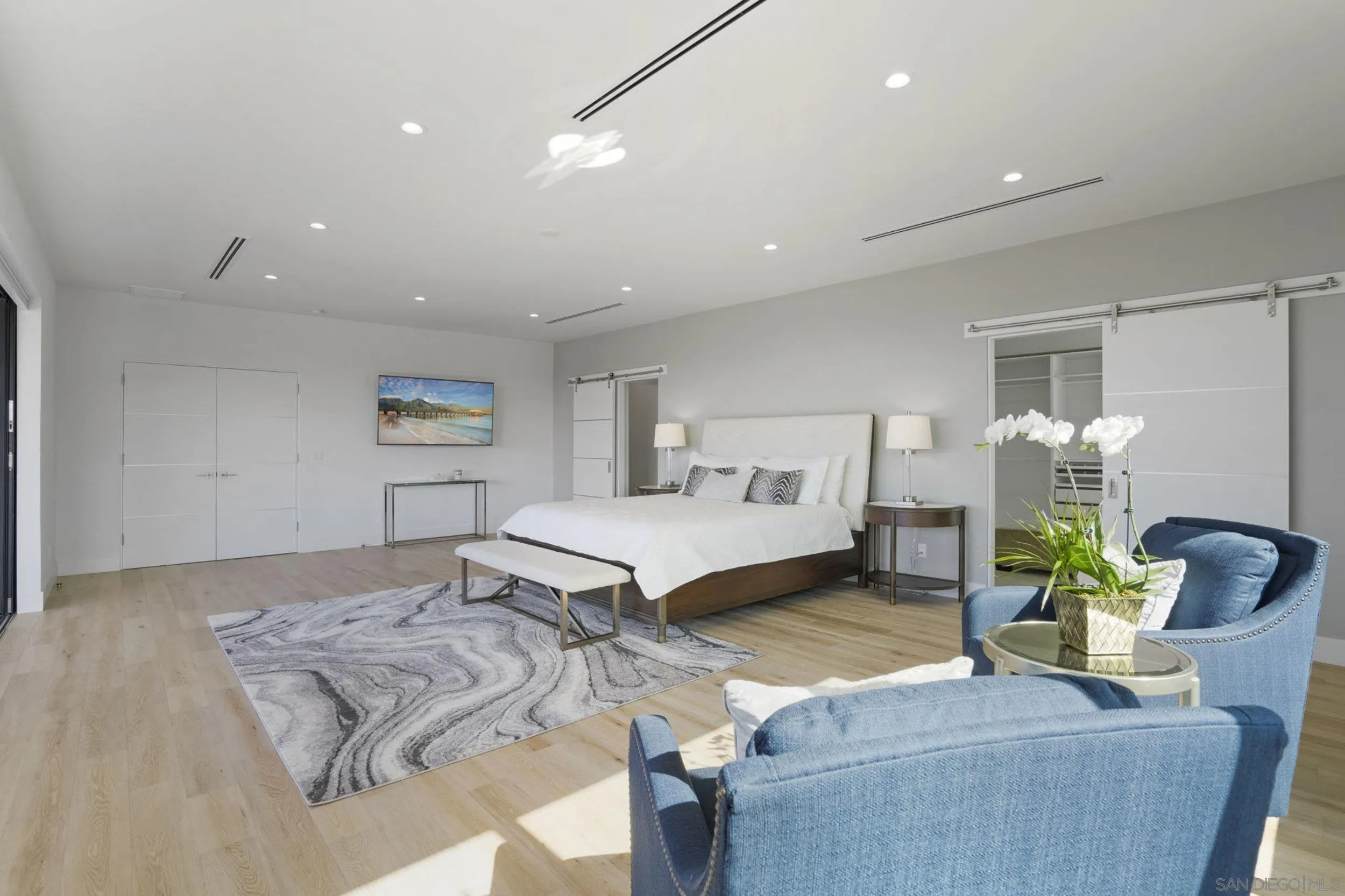 https://cdn.realtyfeed.com/cdn/127/260019832/3d0ae964f6e3c9e345d622f5d190d3ad.webp