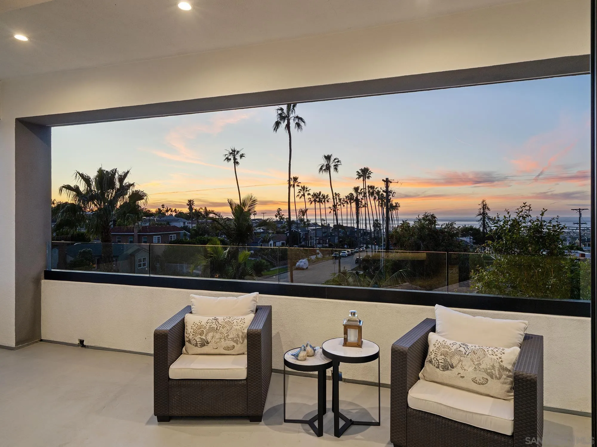 https://cdn.realtyfeed.com/cdn/127/260019832/9b4ce8cb4e8dde4081a72b1d615633ed.webp