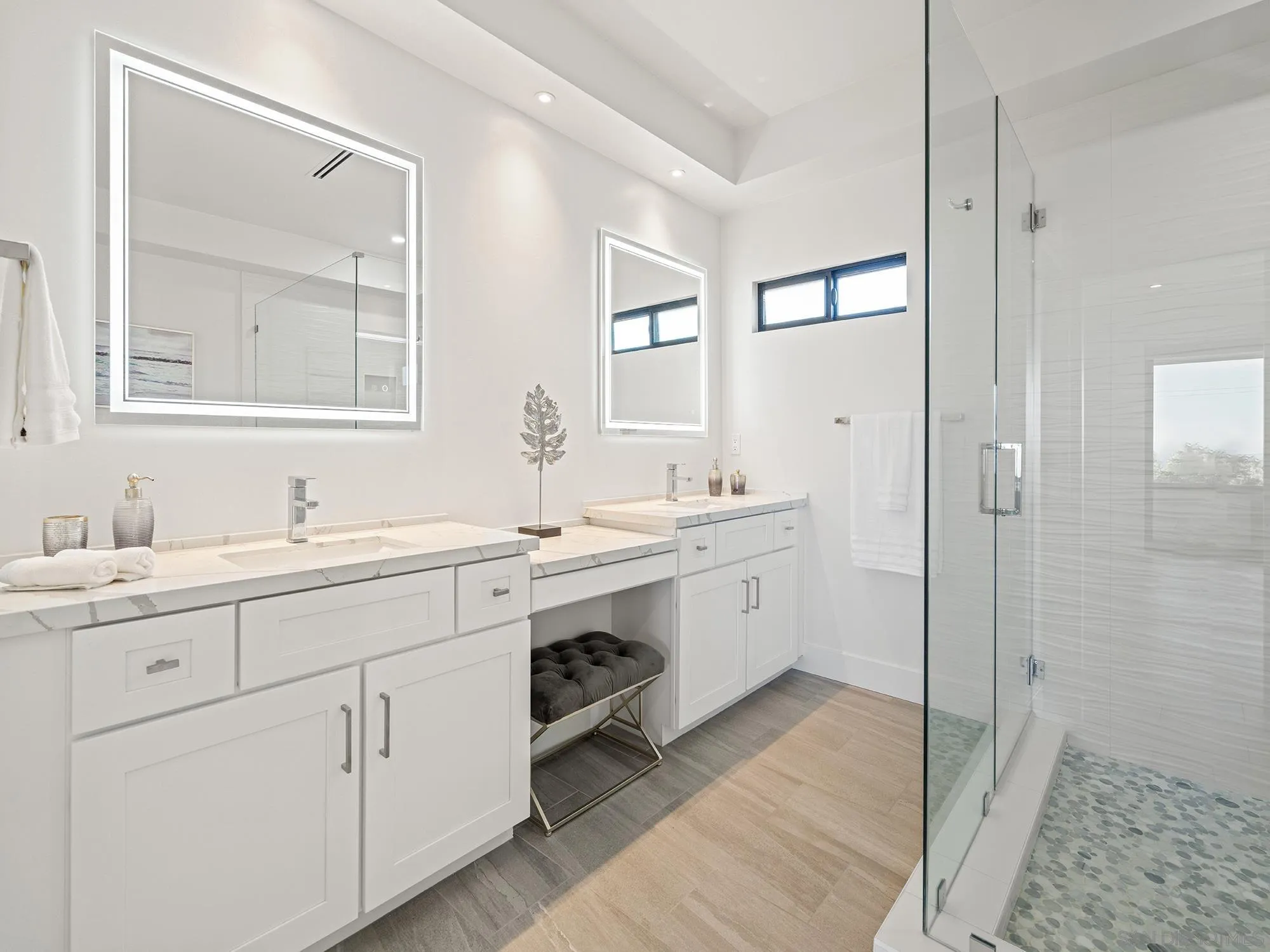 https://cdn.realtyfeed.com/cdn/127/260019832/e5fc03aed0c0a67aee167081dfc94766.webp