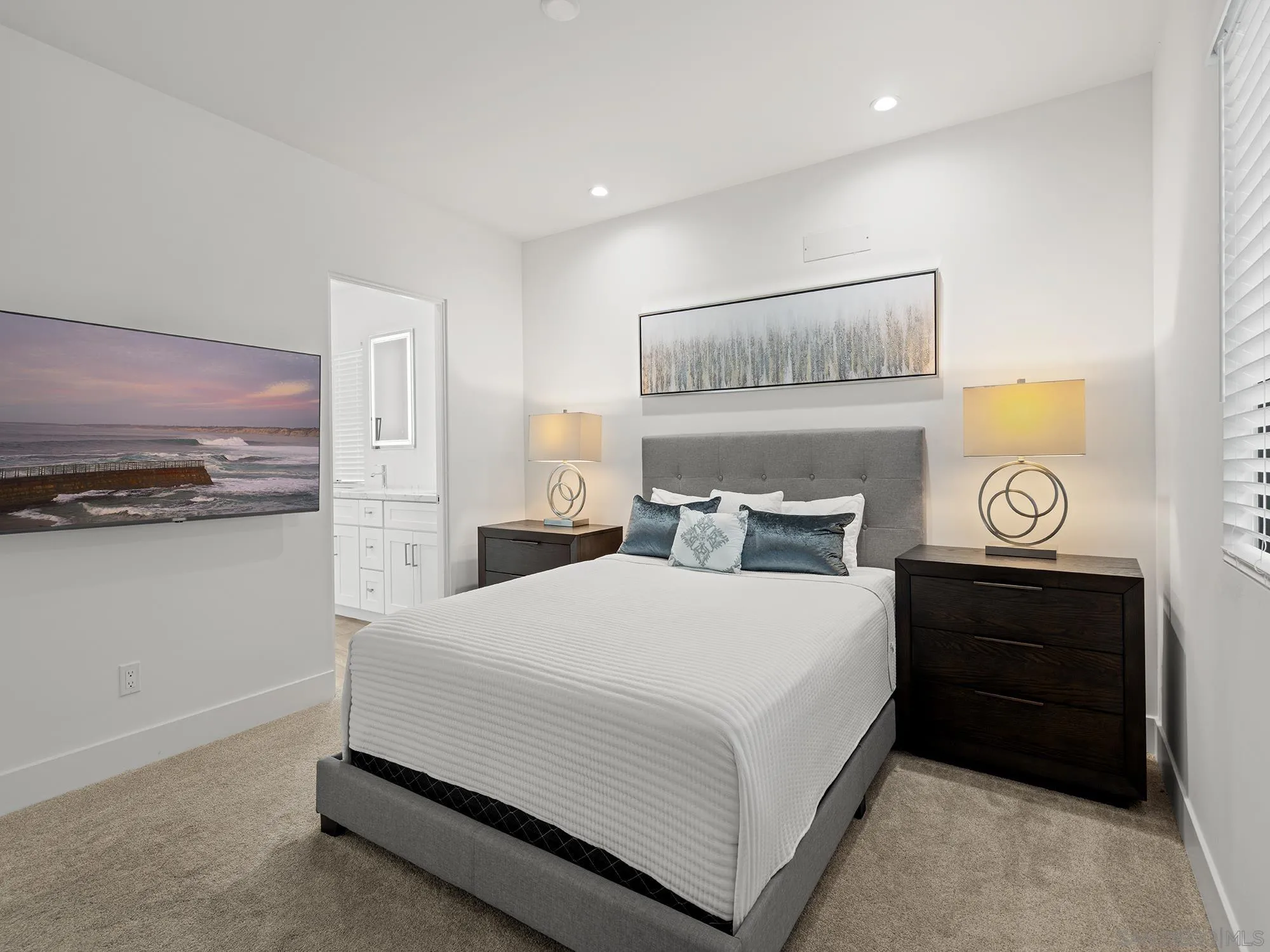 https://cdn.realtyfeed.com/cdn/127/260019832/f85dd462531f4ef8084e4802ec3544bf.webp