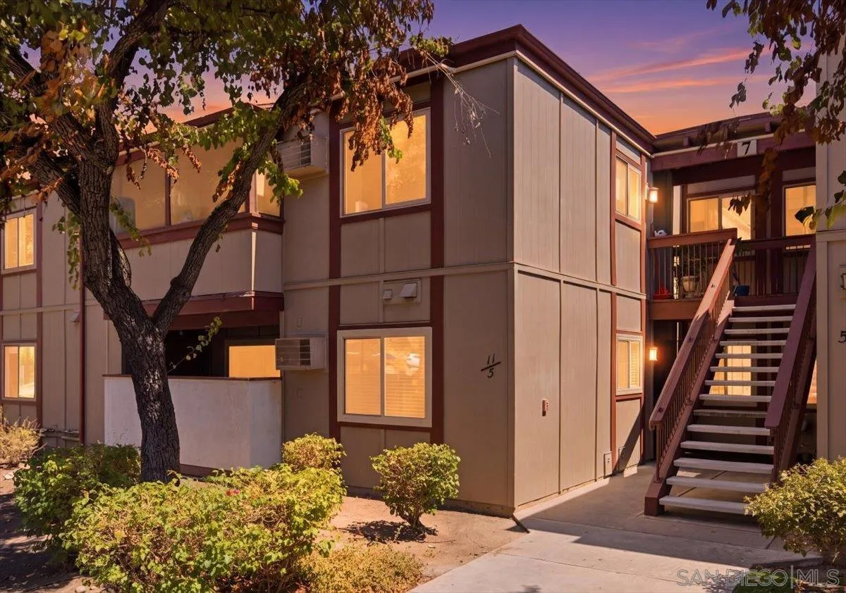 5533 Adobe Falls Rd Unit 3