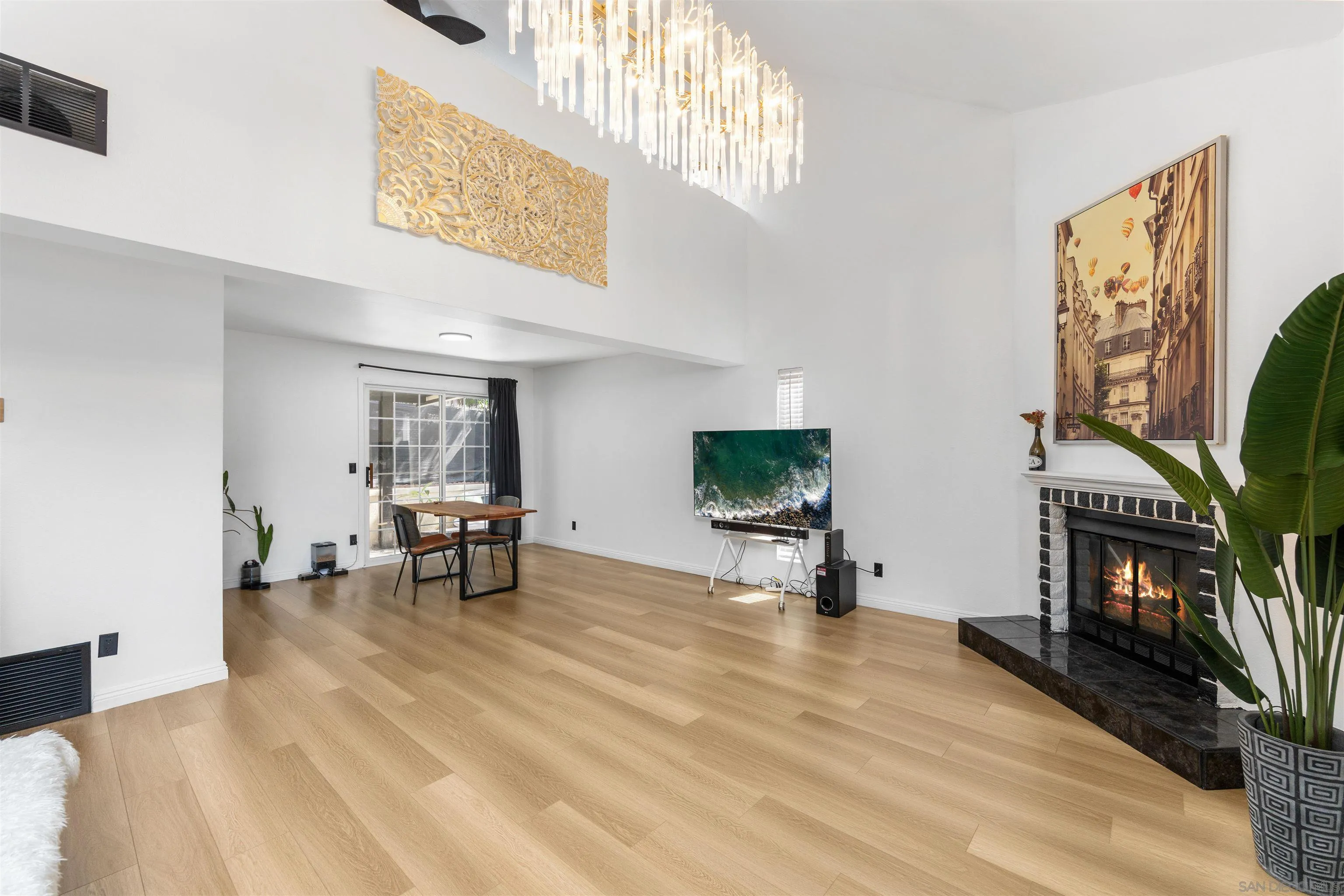 https://cdn.realtyfeed.com/cdn/127/260019835/4ad65b4bf75a33c284dc923c8add0116.webp