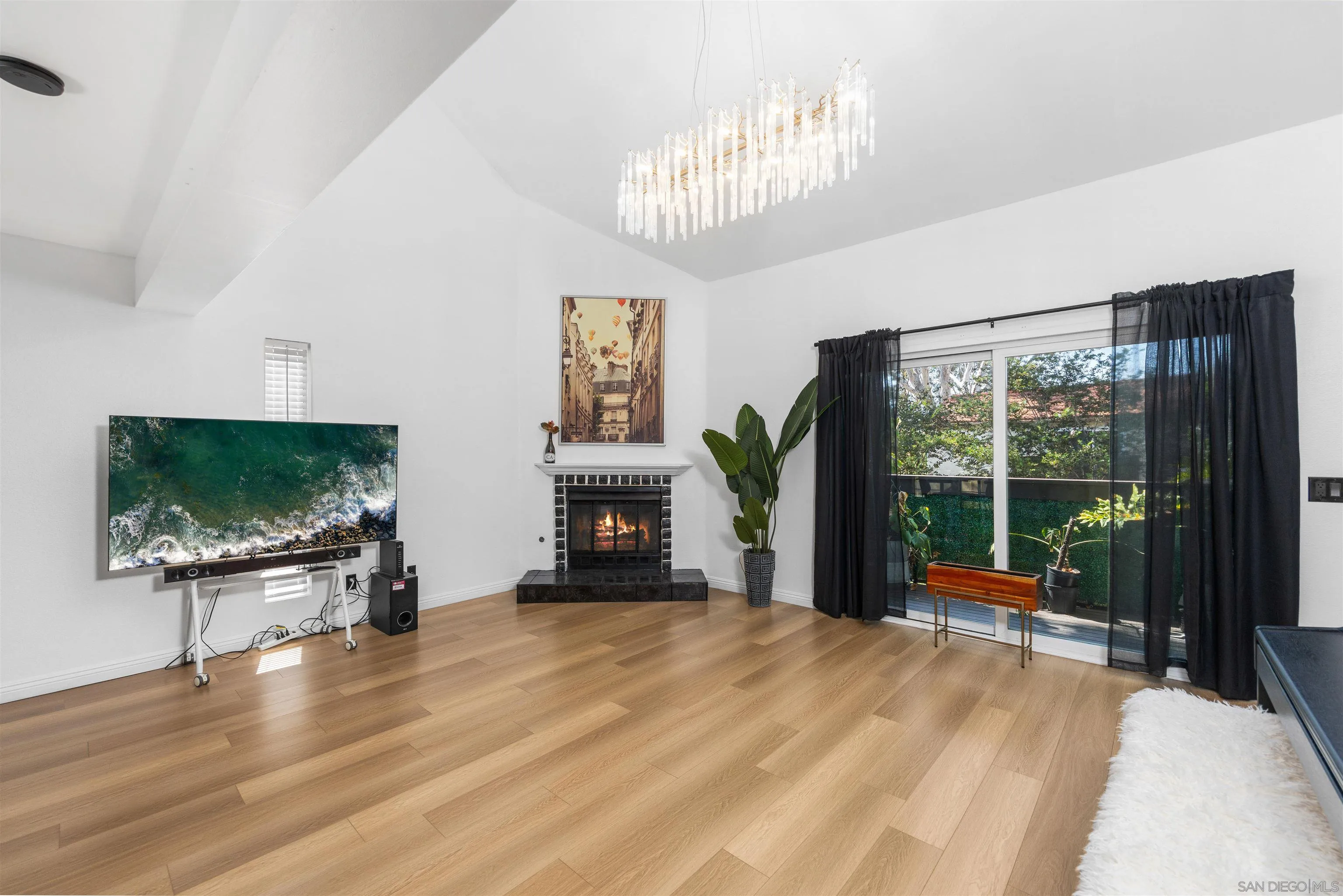 https://cdn.realtyfeed.com/cdn/127/260019835/dce5e047c3a6c96e704d1fd58bc43458.webp