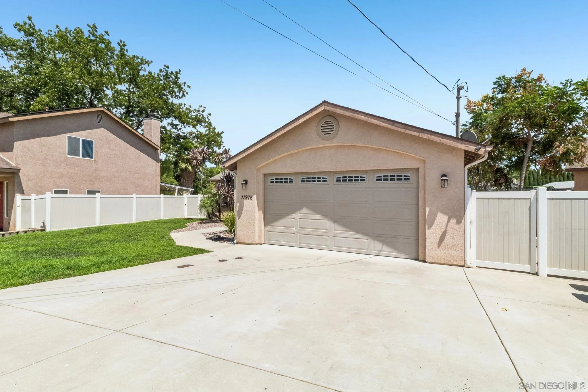 11976 Foothills River Ln, Lakeside, CA 92040 - Photo 2 of 38, Lakeside, CA