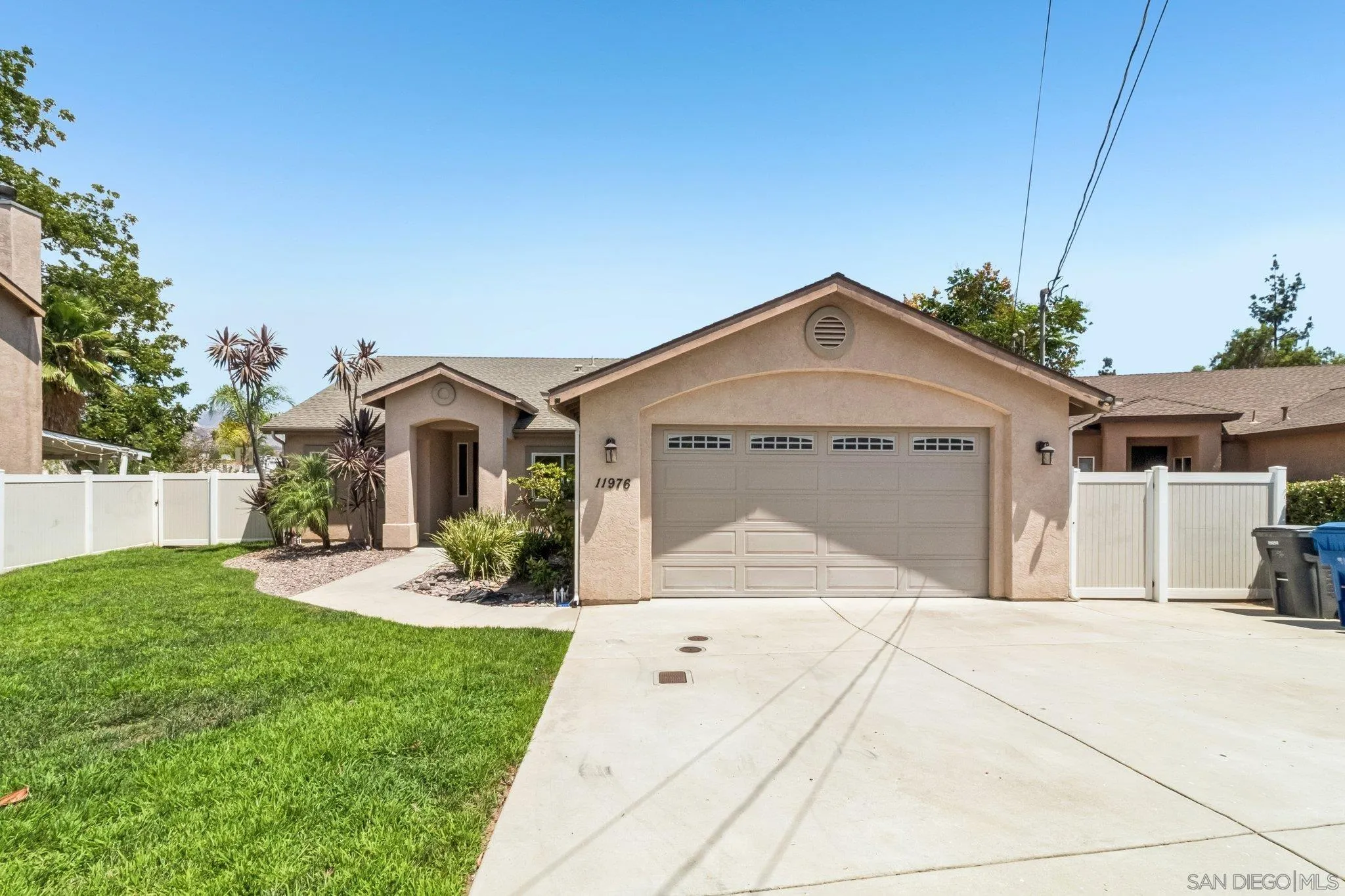 11976 Foothills River Ln, Lakeside, CA 92040 - Main photo, Lakeside, CA