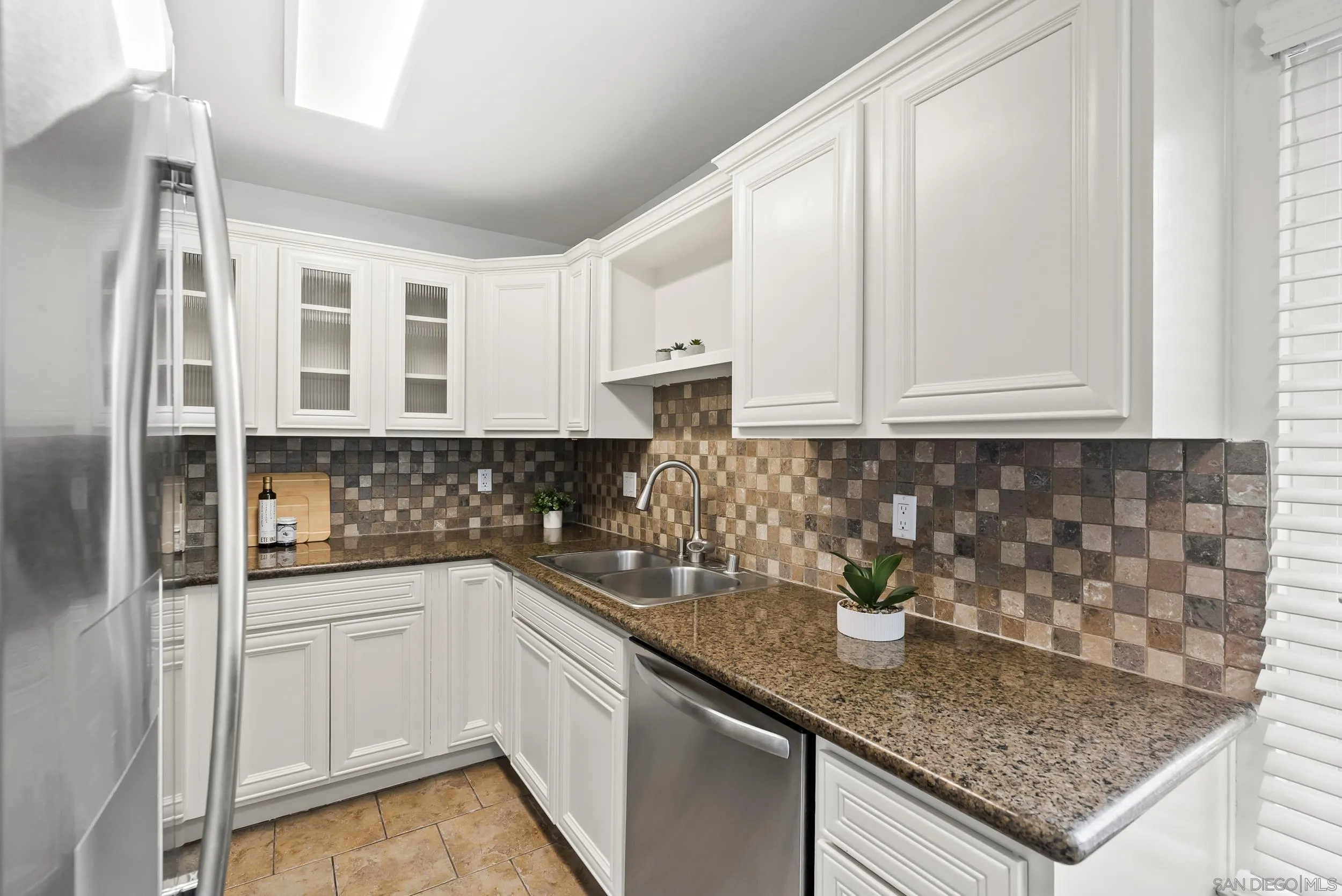 Photo #13: 260019837 Listing: Photo #13