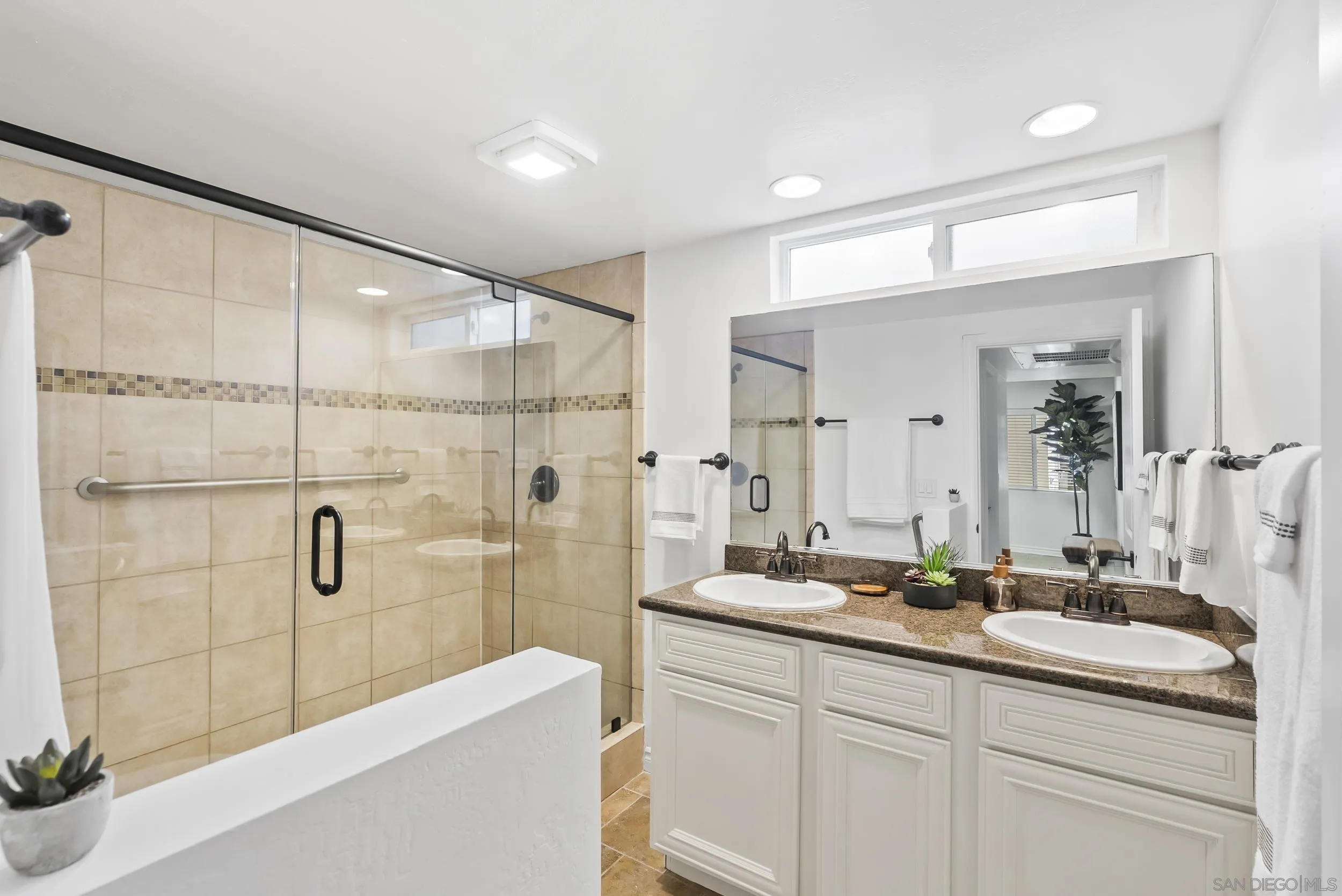 Photo #28: 260019837 Listing: Photo #28
