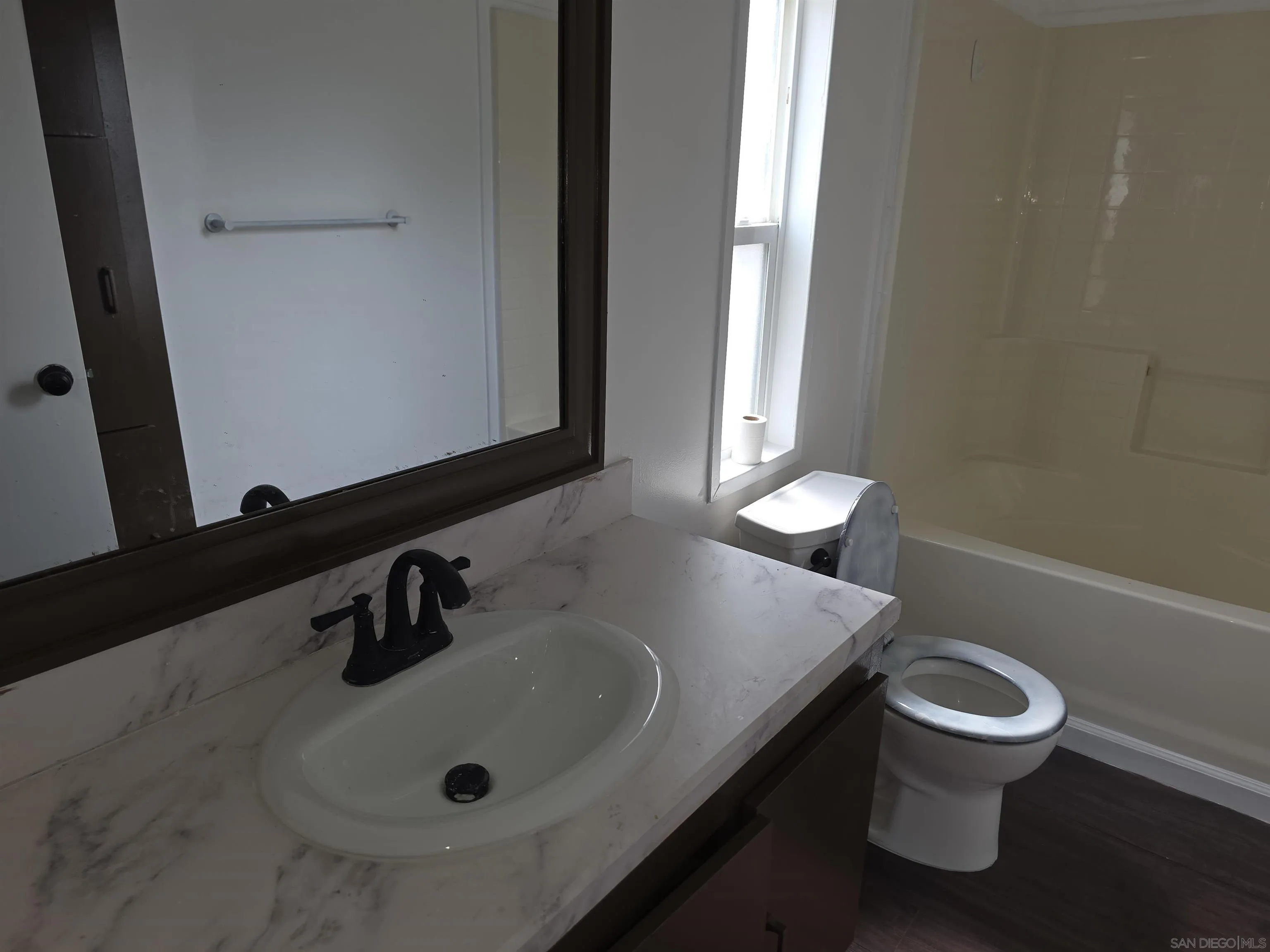 https://cdn.realtyfeed.com/cdn/127/260019839/05fa1ea4f933e51c4ec59aa0ff991db8.webp