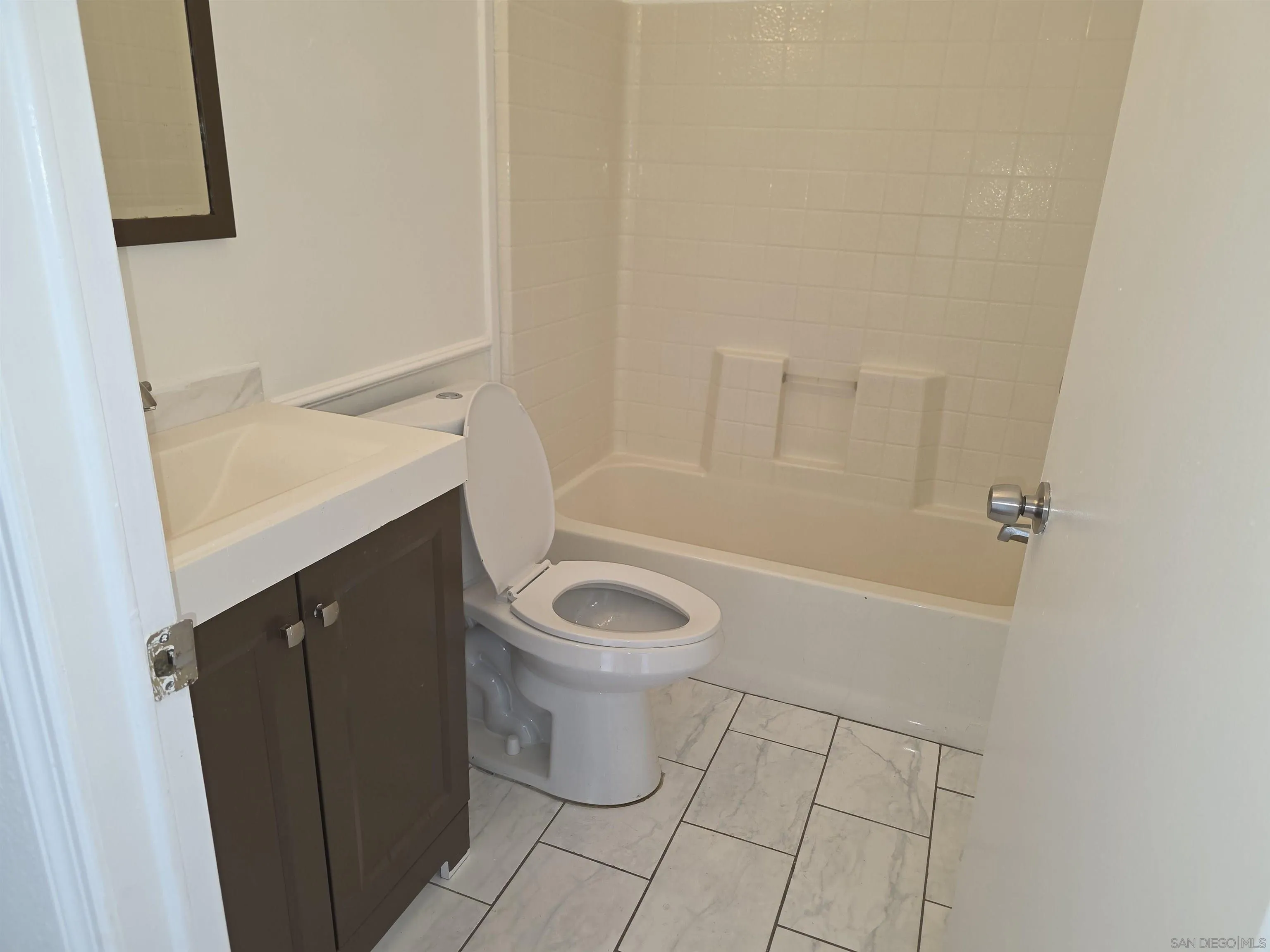 https://cdn.realtyfeed.com/cdn/127/260019839/37f083ab6bf0f583dadc90b0f362d0b2.webp