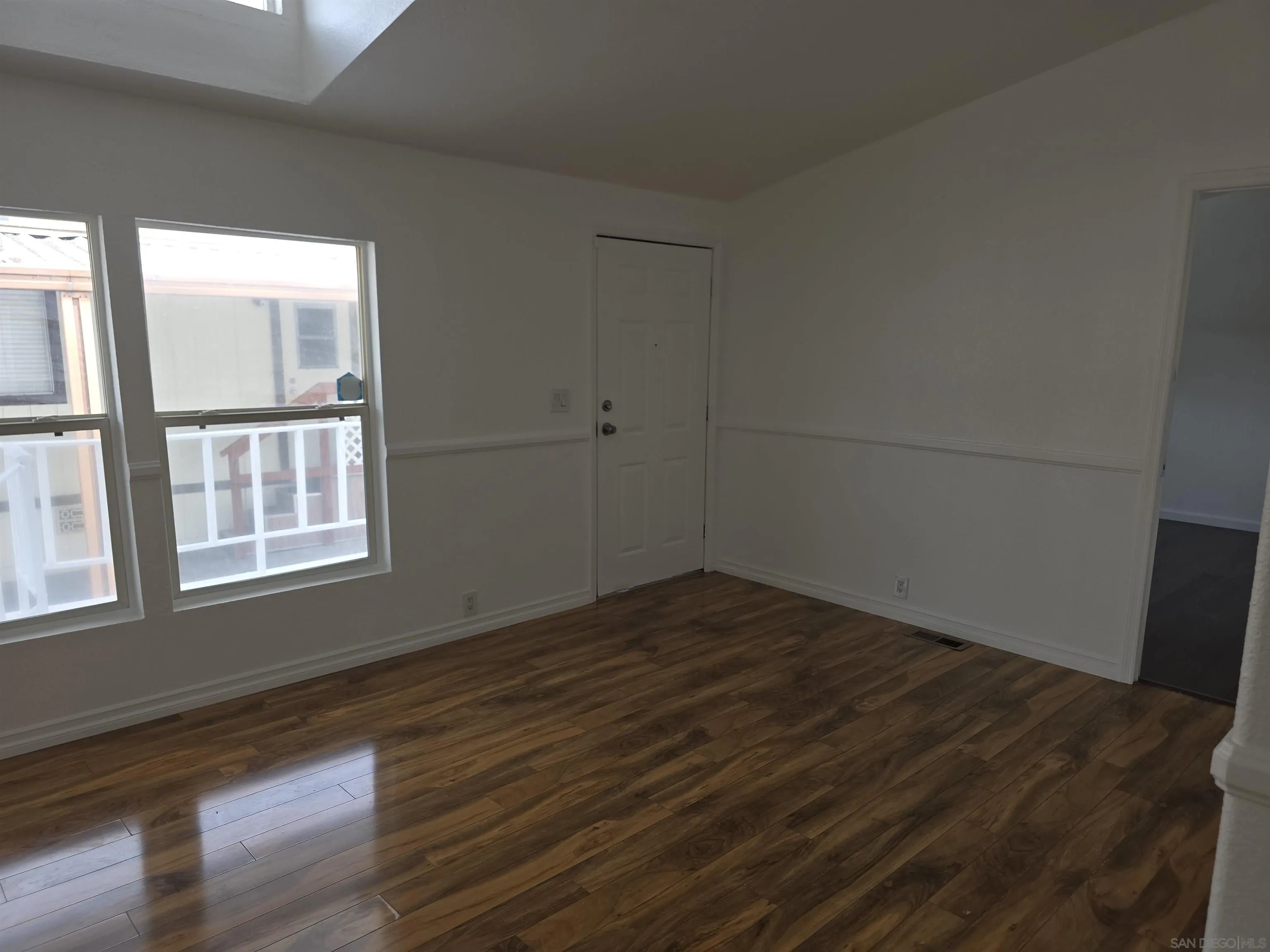 https://cdn.realtyfeed.com/cdn/127/260019839/9f58a08a93fb25100133a045f10d8196.webp