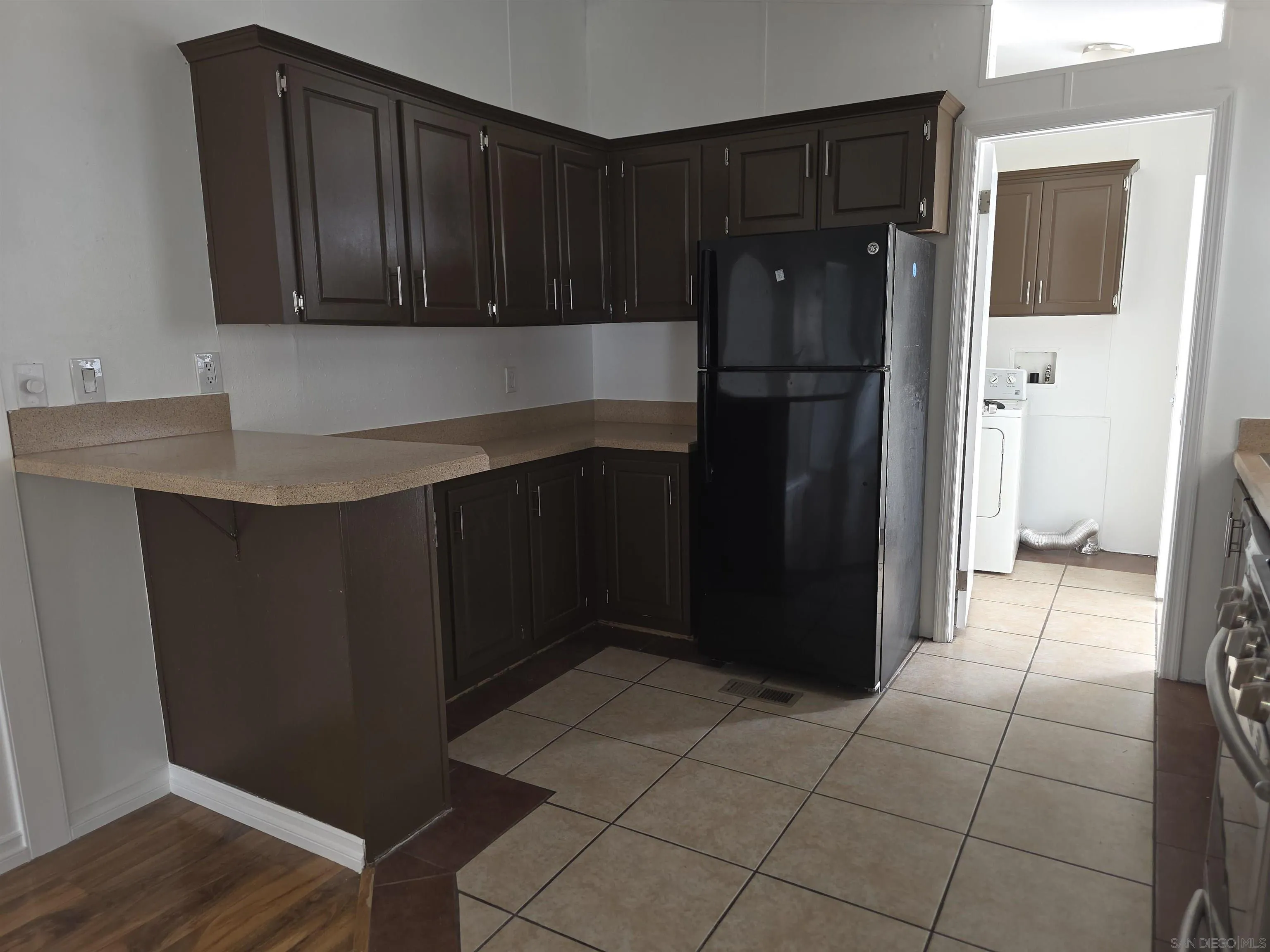 https://cdn.realtyfeed.com/cdn/127/260019839/be2f2a323737188d6bbd60b5cda57047.webp