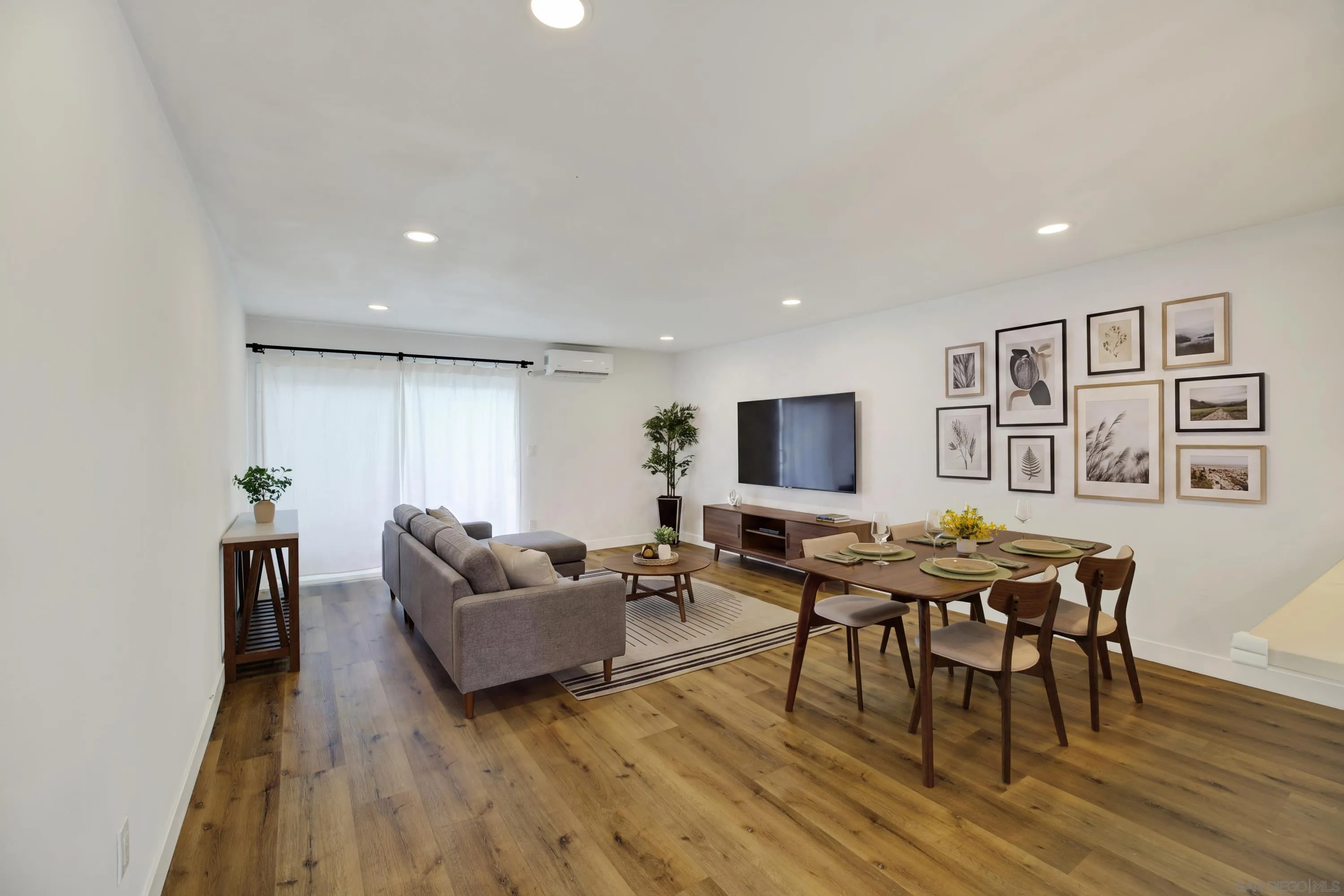 https://cdn.realtyfeed.com/cdn/127/260019840/0ebb626e56df5d5b43cb3797dce2cc7f.webp