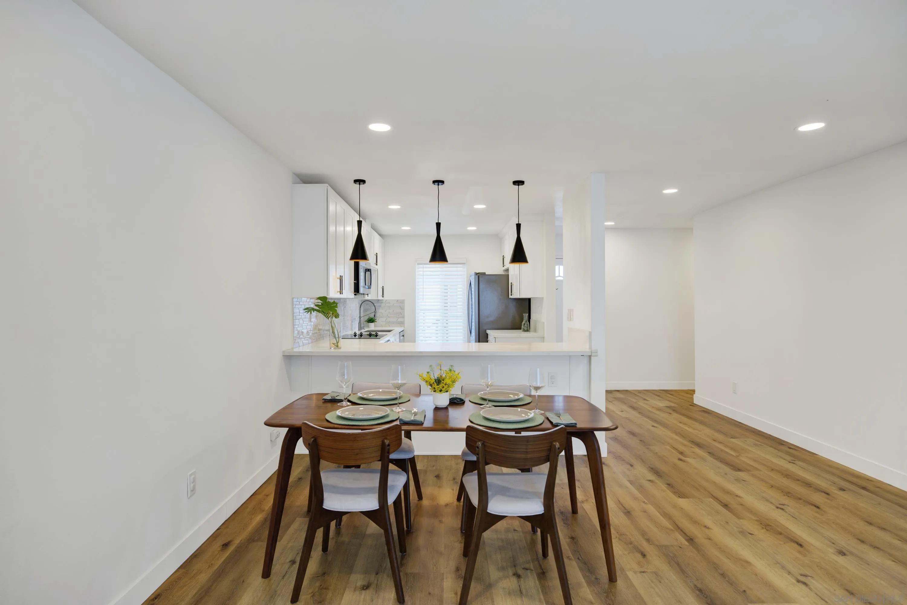 https://cdn.realtyfeed.com/cdn/127/260019840/738013154d3578533dce82ebcacf9d30.webp