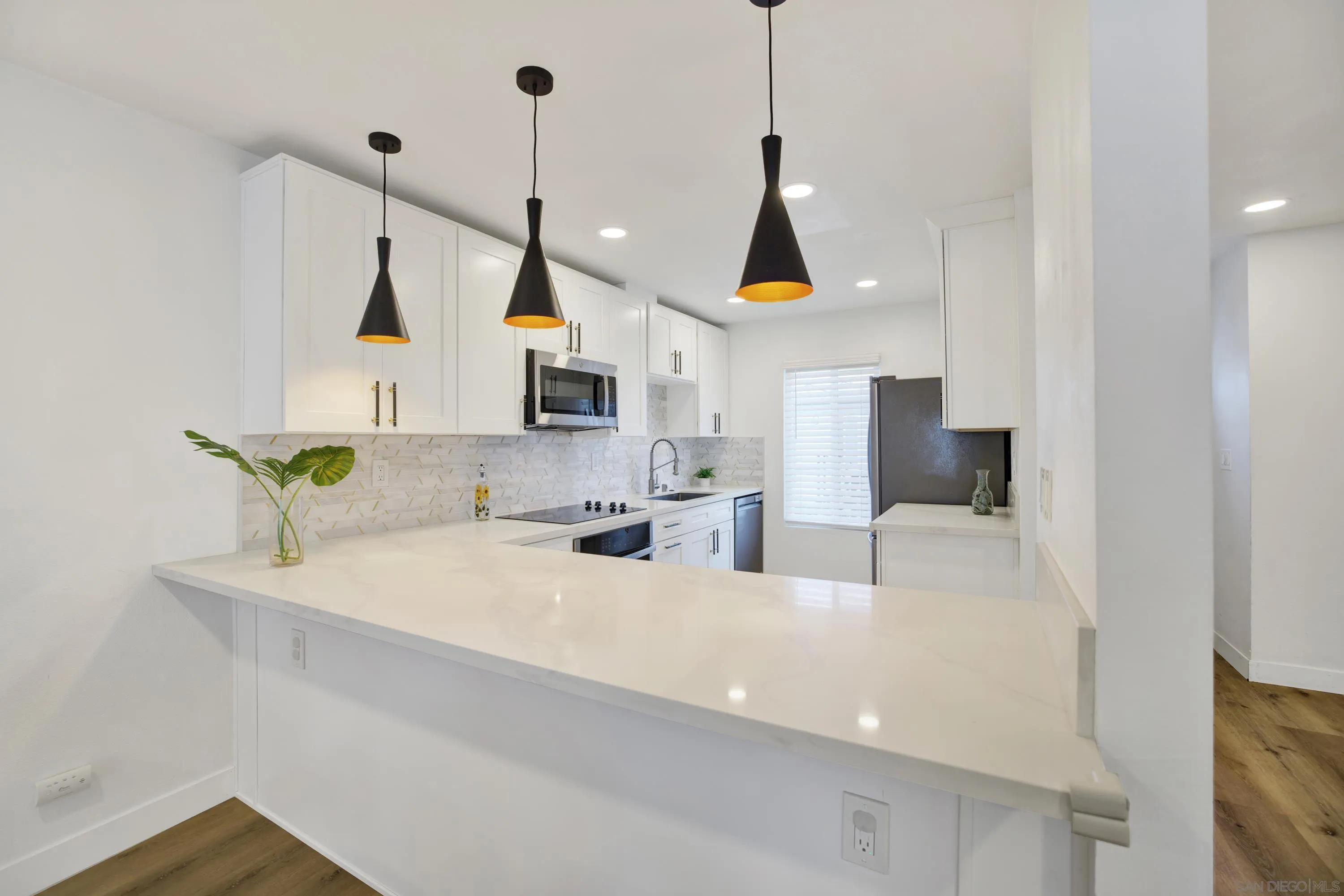 Browse active condo listings in CLAIREMONT