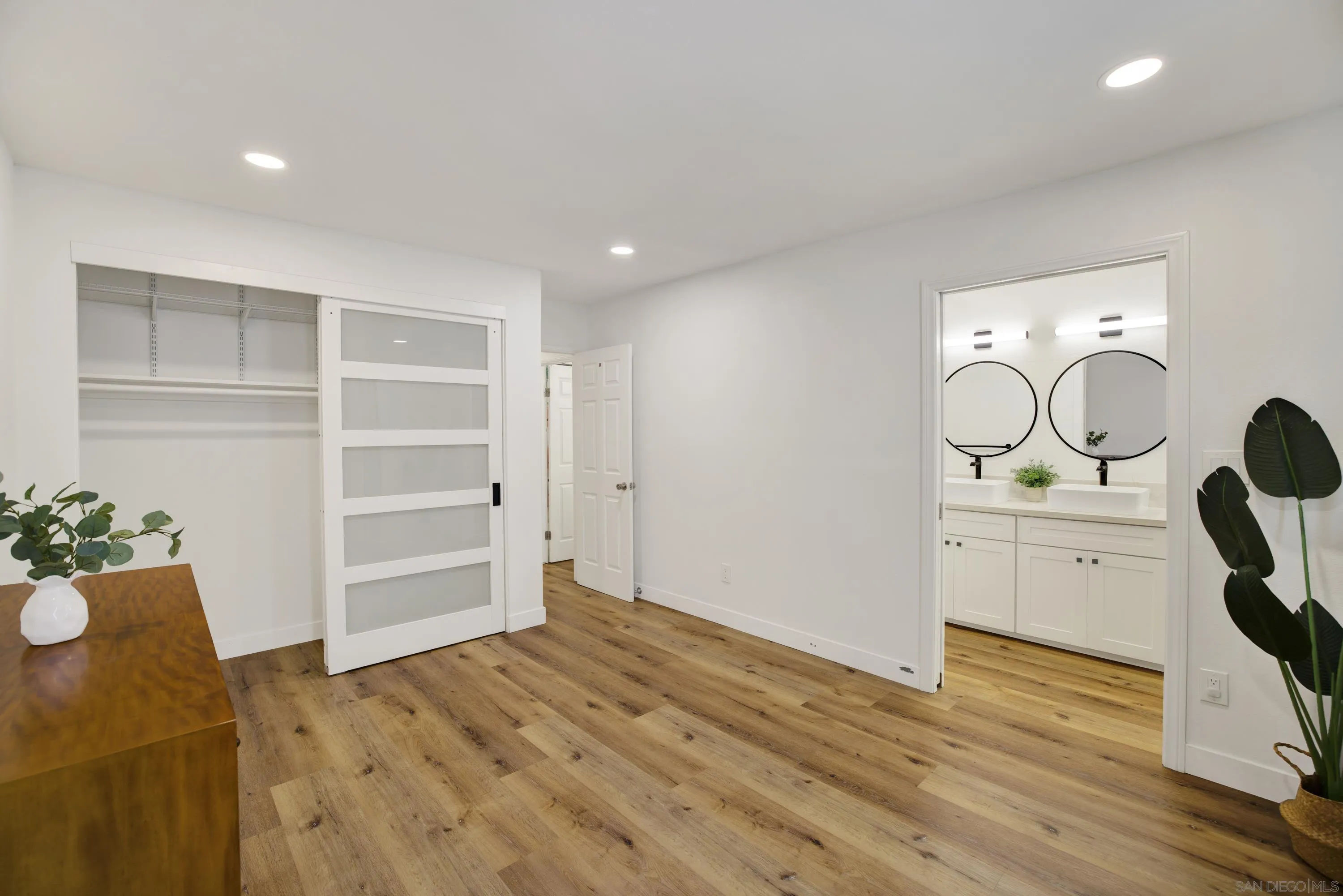 https://cdn.realtyfeed.com/cdn/127/260019840/a23433ca488c87cfc4a3ec9d1f769977.webp