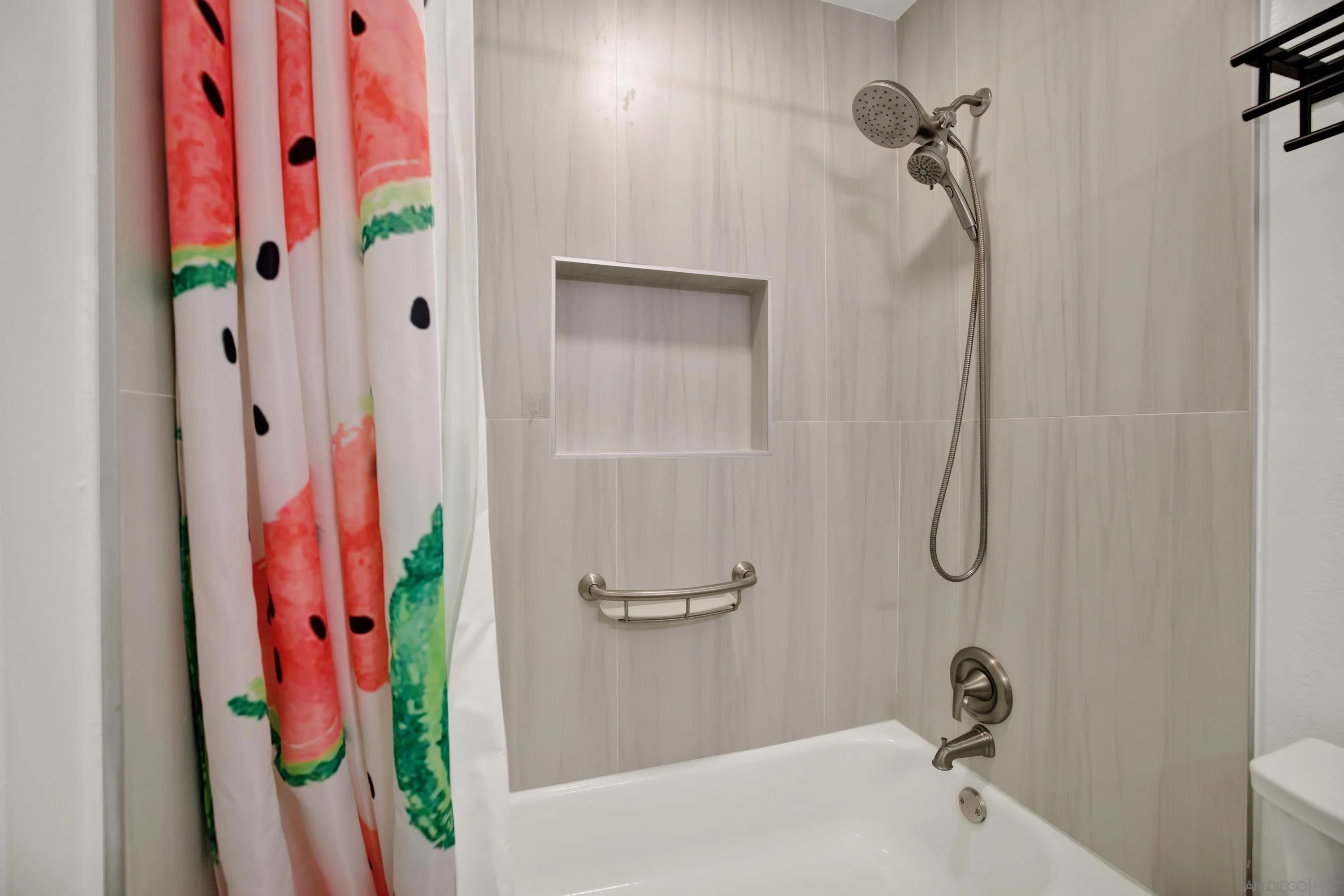 https://cdn.realtyfeed.com/cdn/127/260019840/a6dce58f3dc1a0191af034726b80fe64.webp