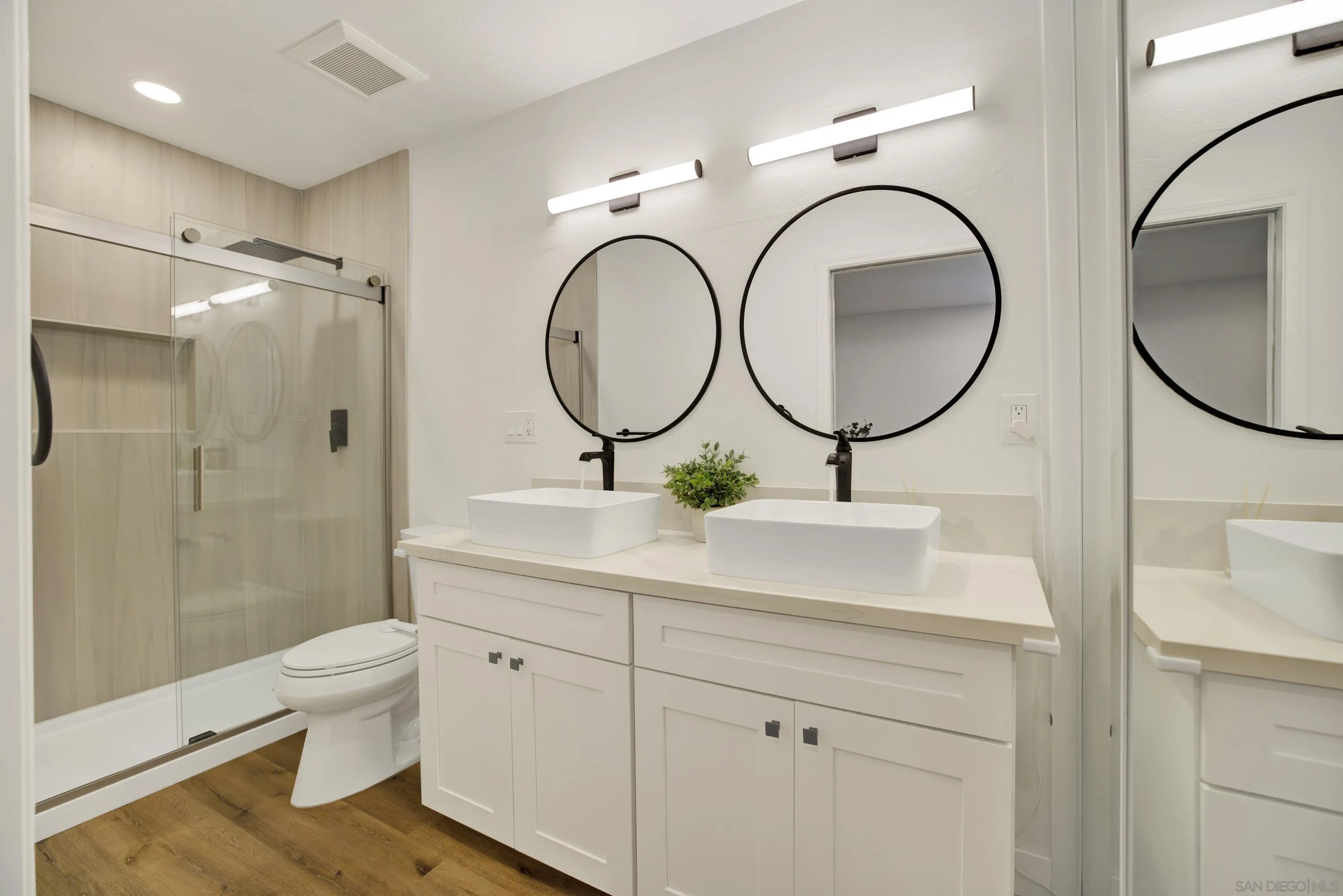 https://cdn.realtyfeed.com/cdn/127/260019840/af7d7c68d09565777cb7c85e8ed747c7.webp