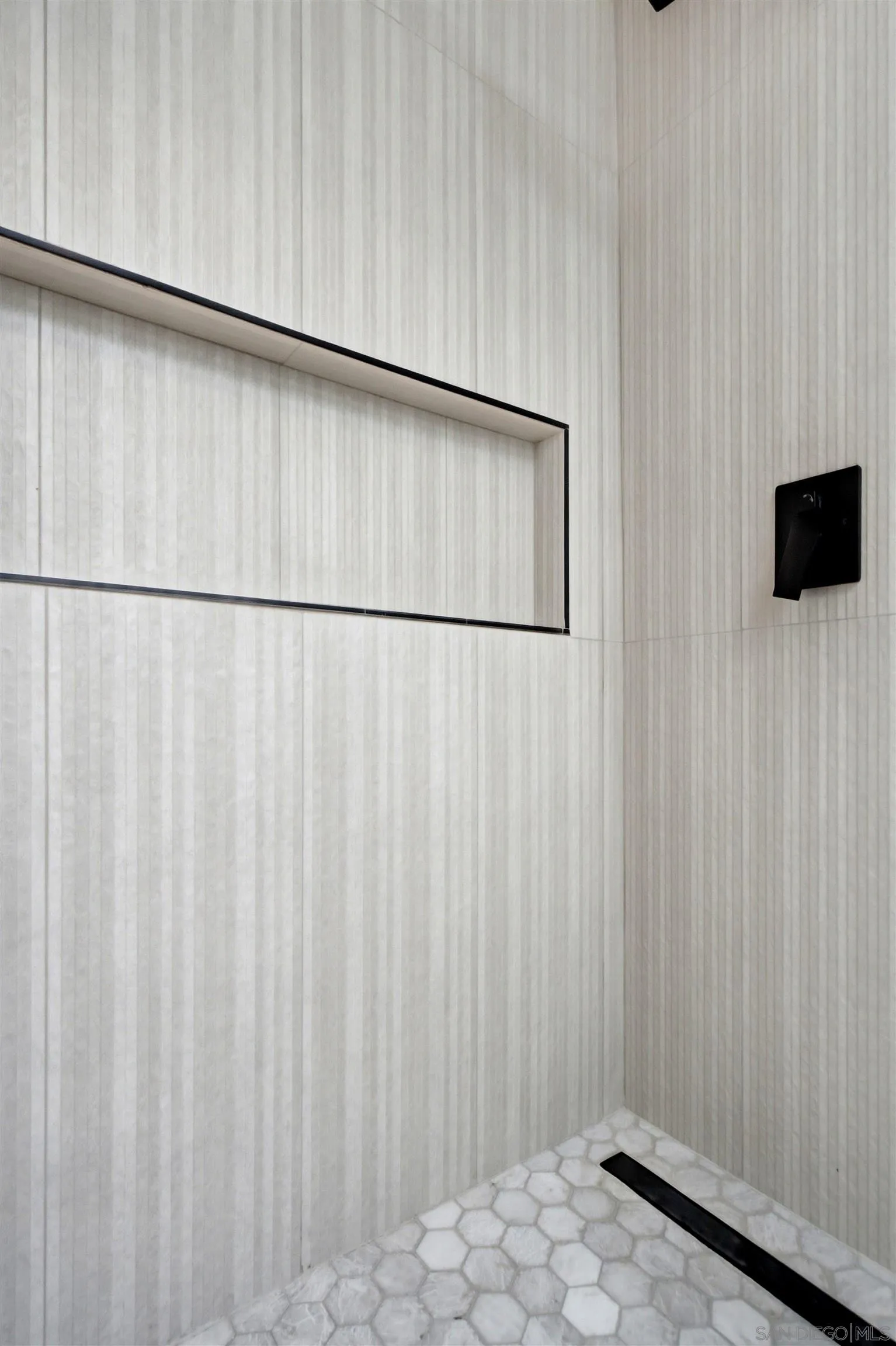 Photo #12: 260019841 Listing: Photo #12